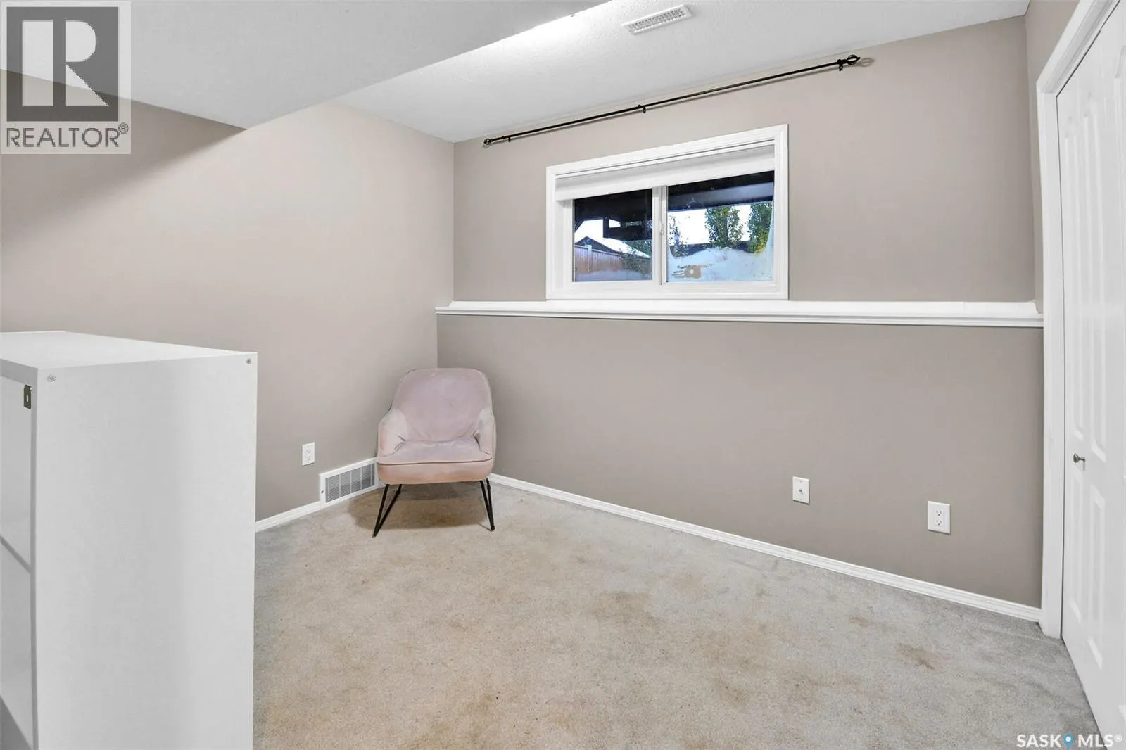 1526 Paton CRESCENT
