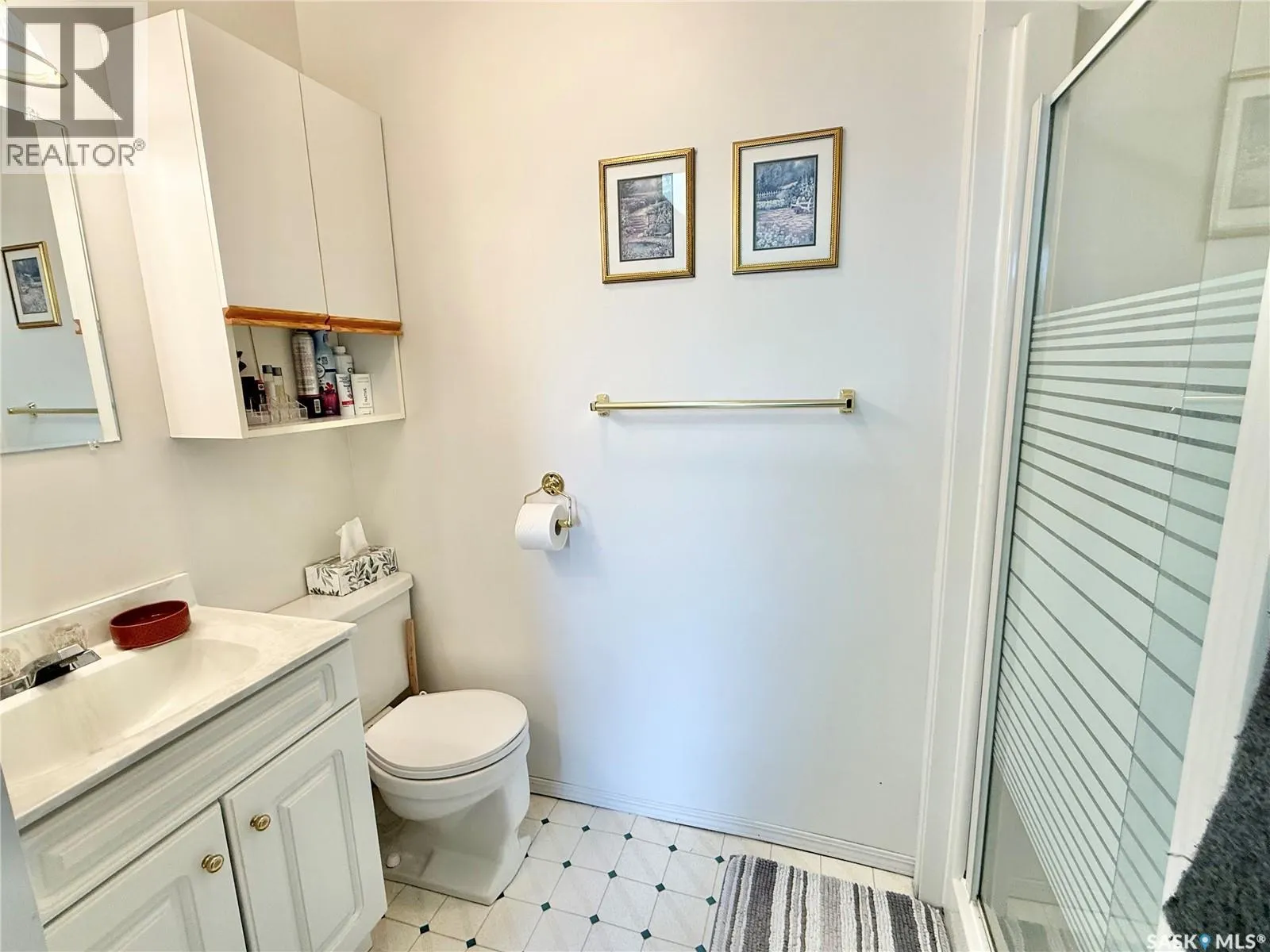 109 2nd STREET W