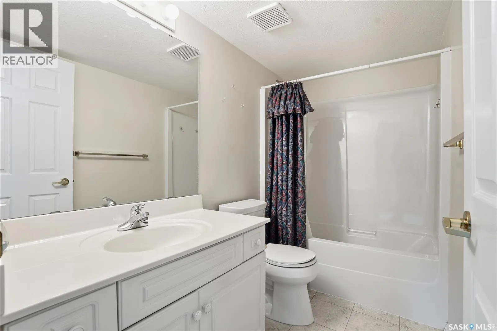210 934 Heritage VIEW