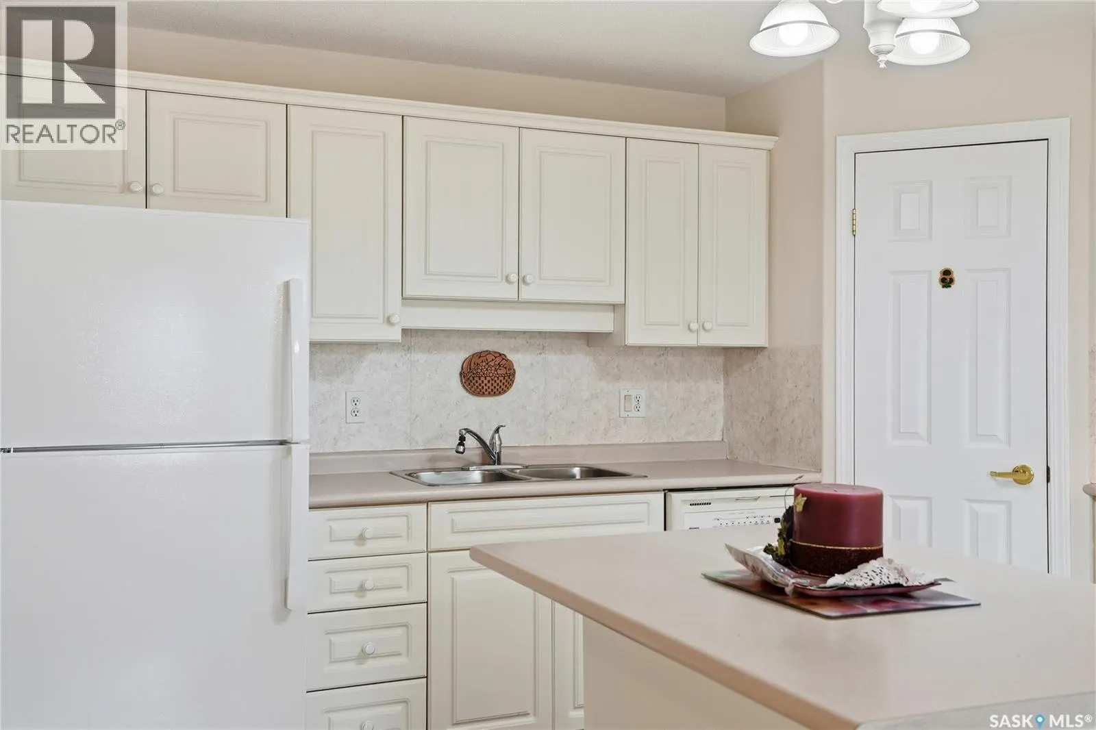 210 934 Heritage VIEW
