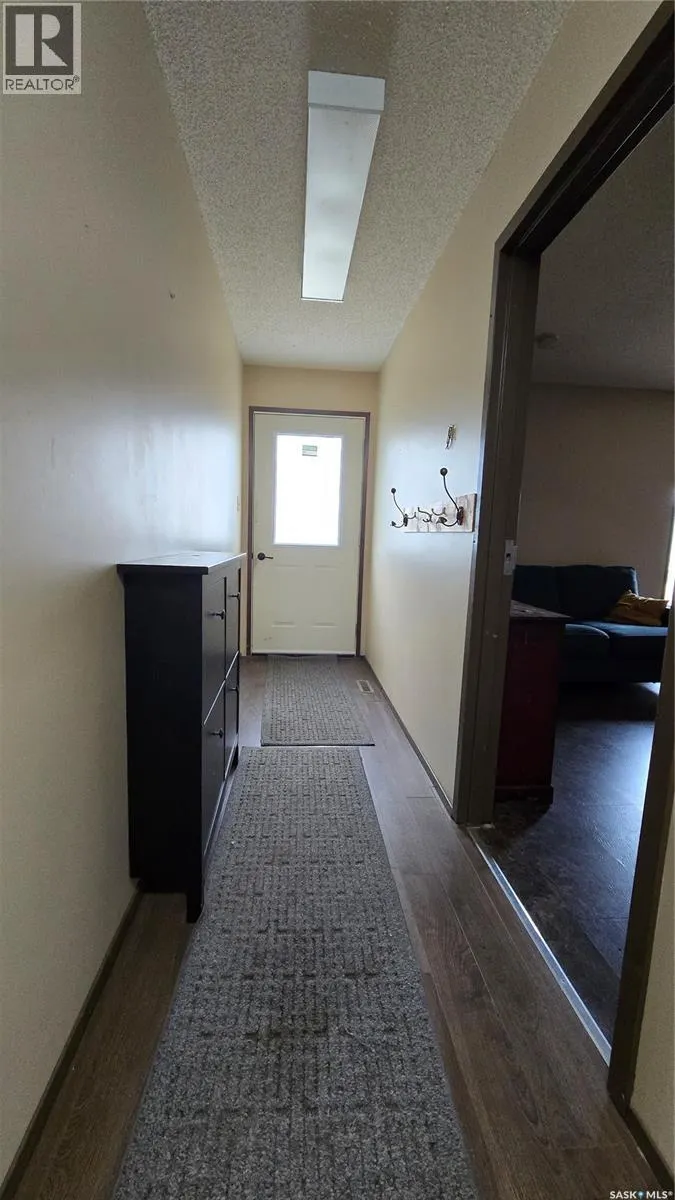 108 1st STREET W