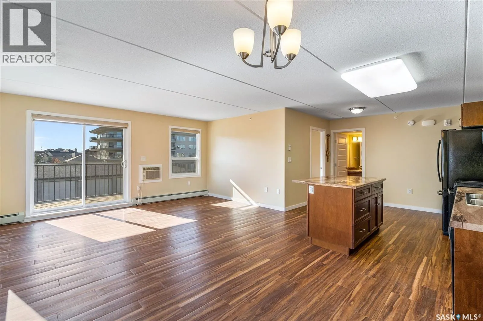 208 2761 Woodbridge DRIVE