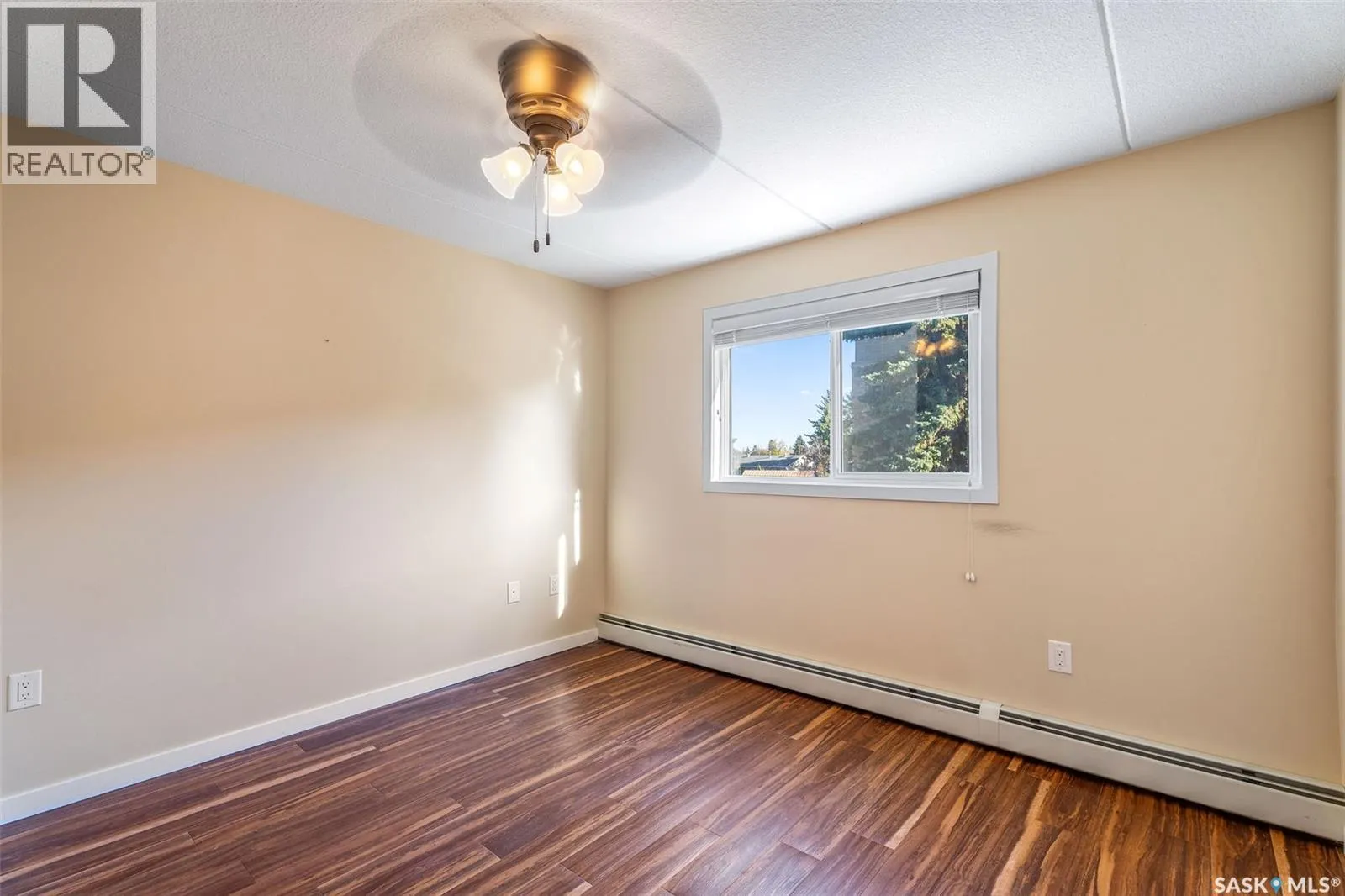 208 2761 Woodbridge DRIVE