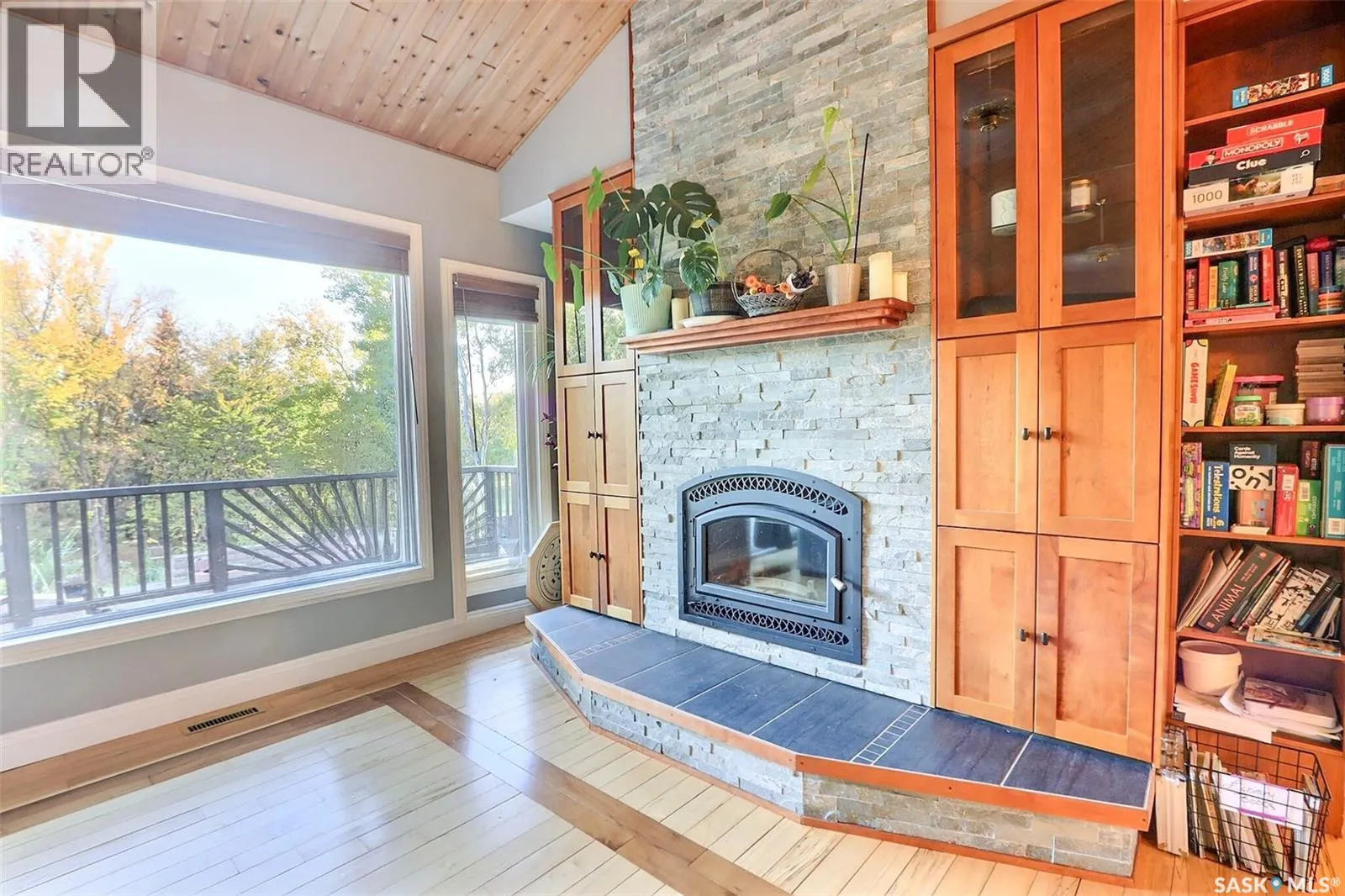 358 Pine DRIVE