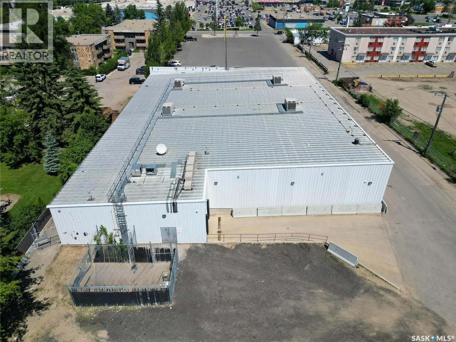 St W 267 32nd STREET W