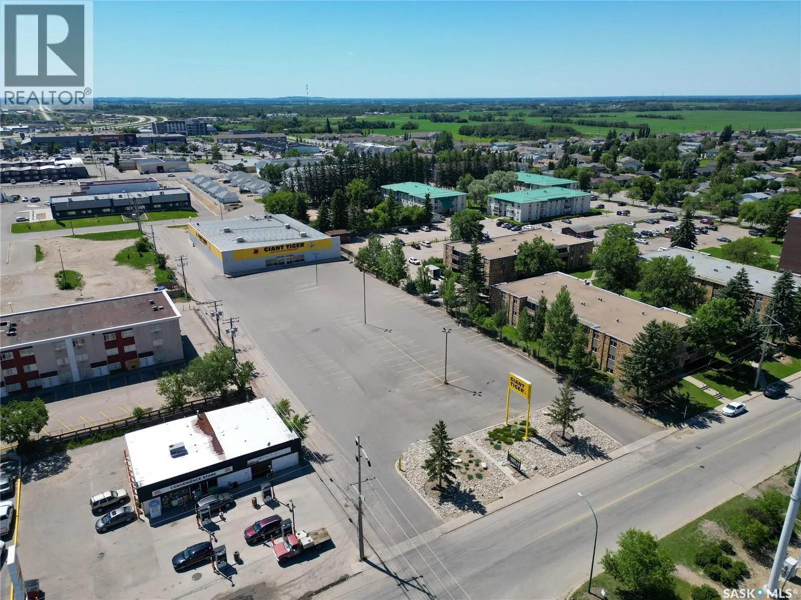St W 267 32nd STREET W