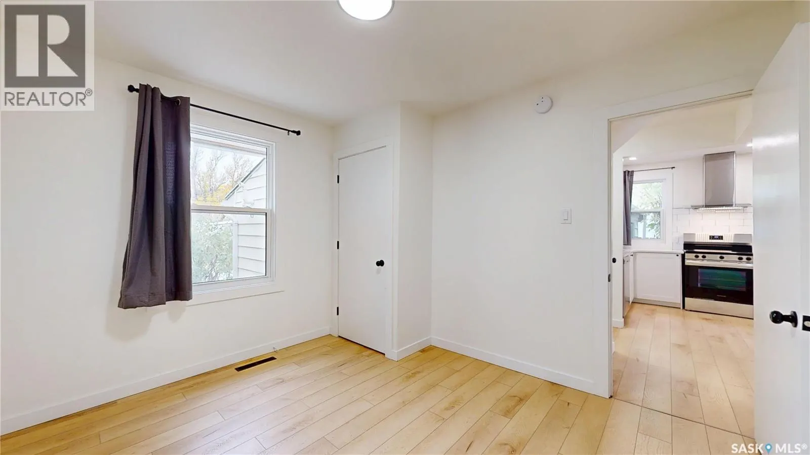 30 Cecil CRESCENT