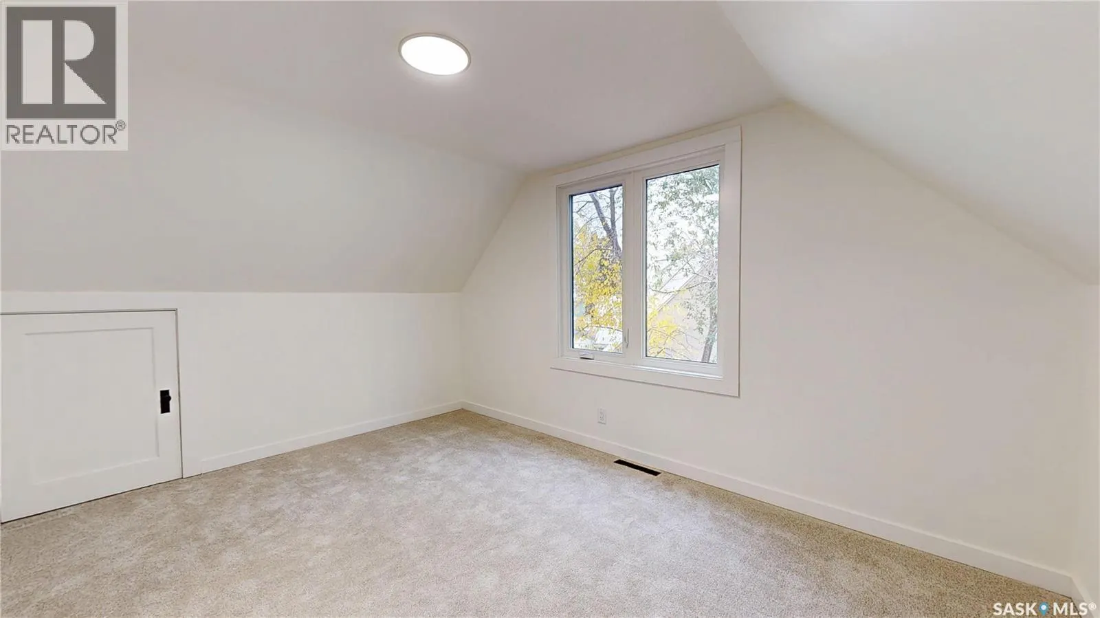 30 Cecil CRESCENT