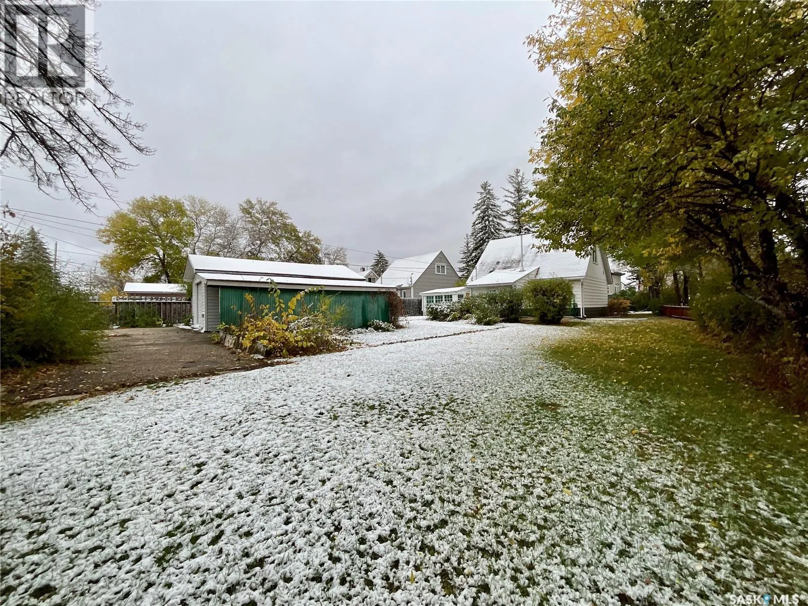 30 Cecil CRESCENT