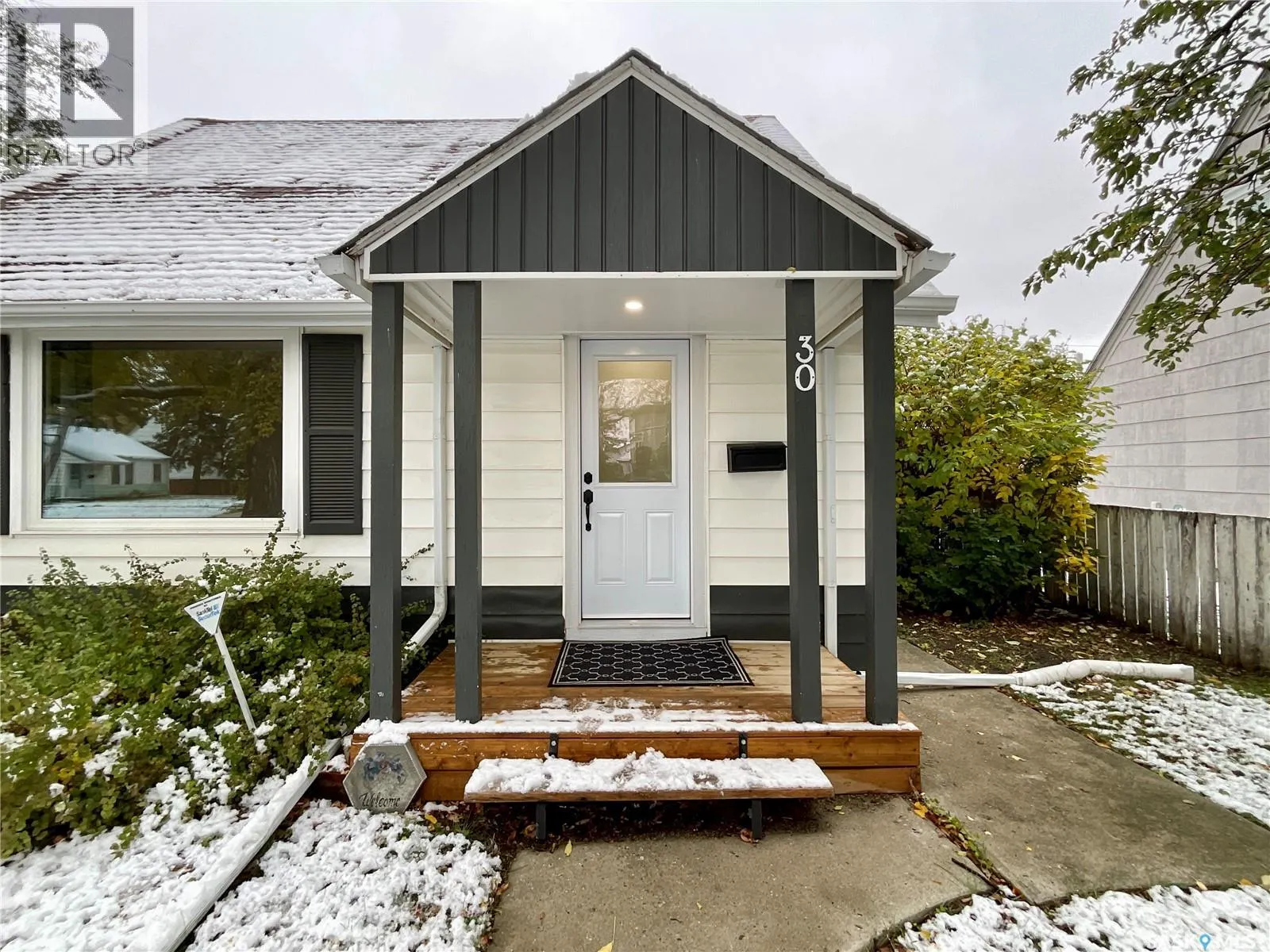30 Cecil CRESCENT