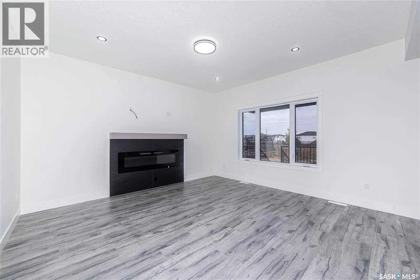 447 Woolf BEND