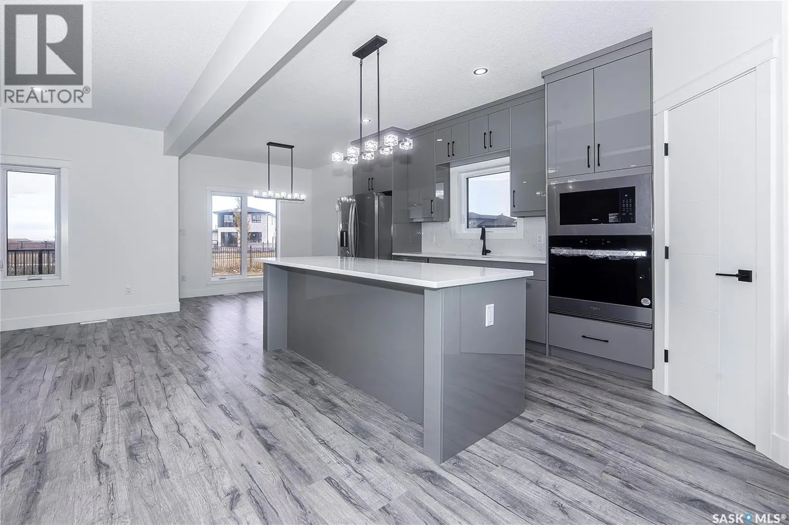 447 Woolf BEND
