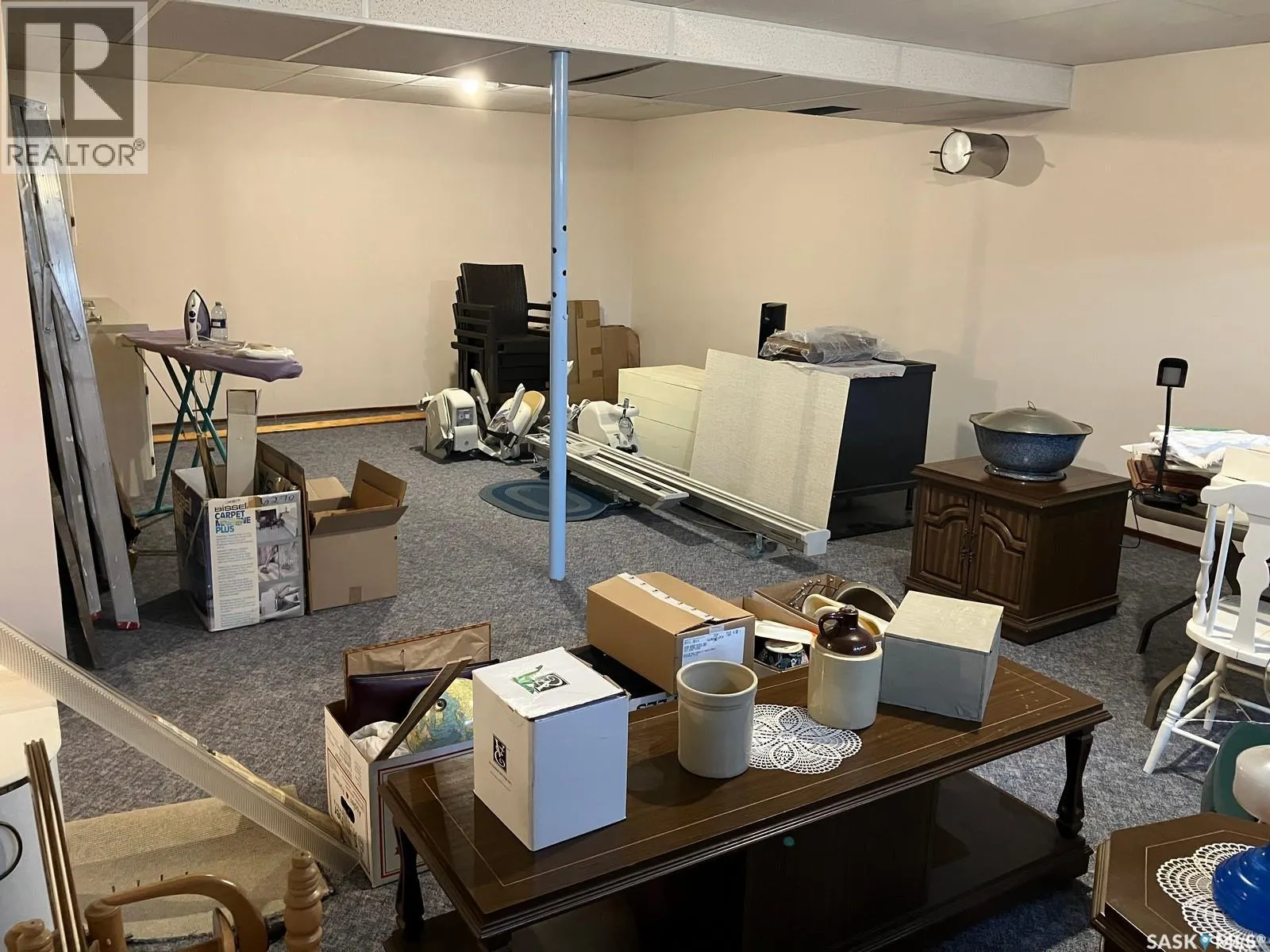 419 8th AVENUE W