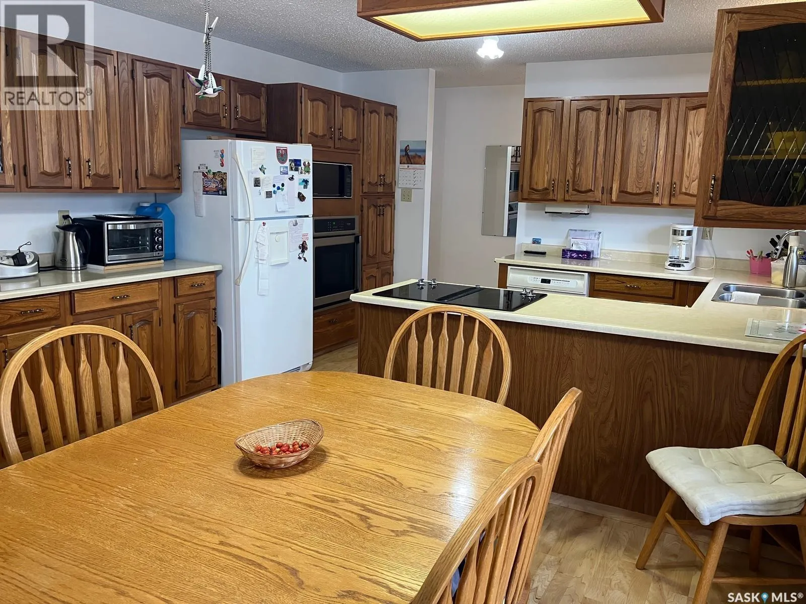 419 8th AVENUE W
