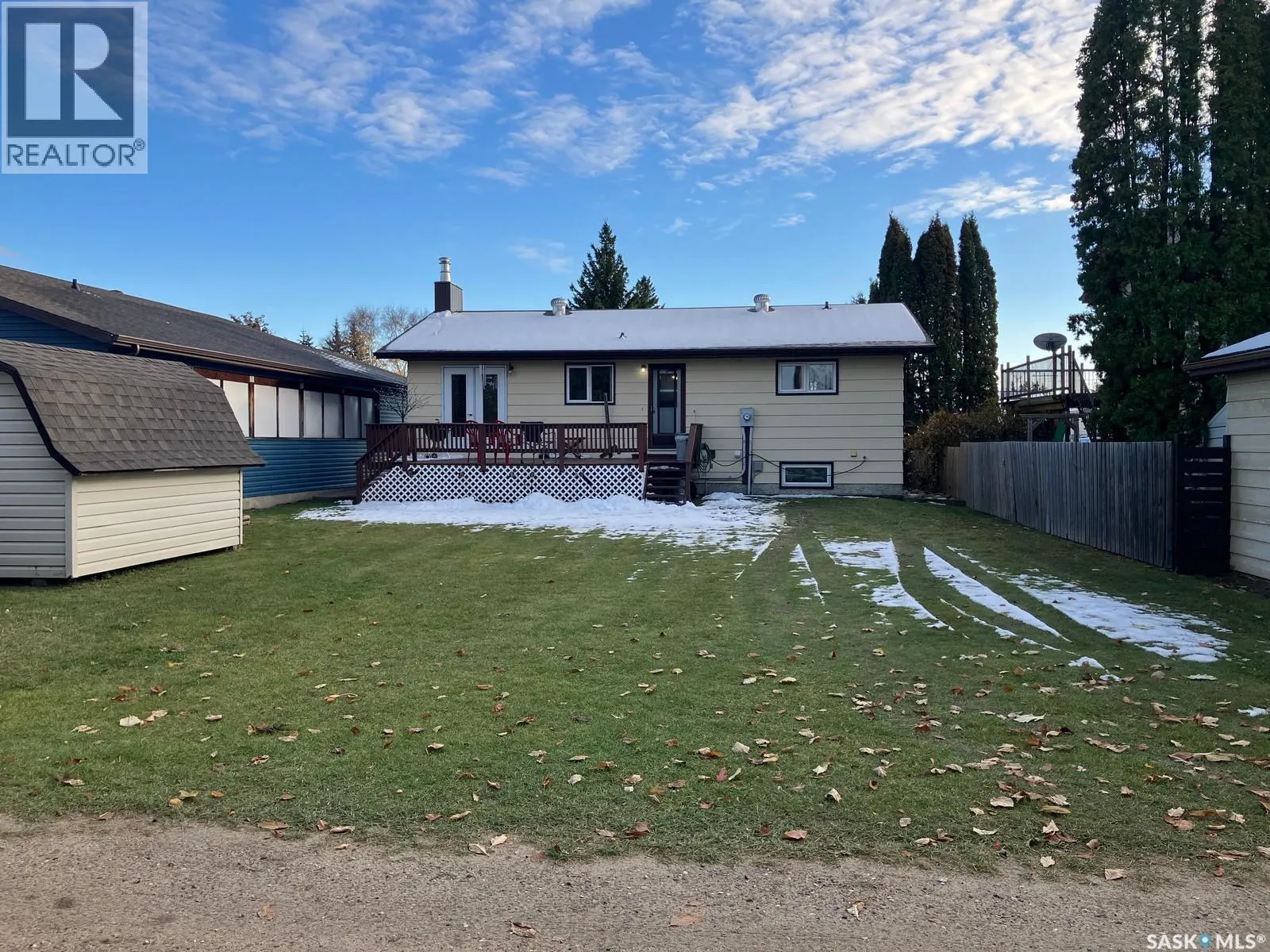 419 8th AVENUE W