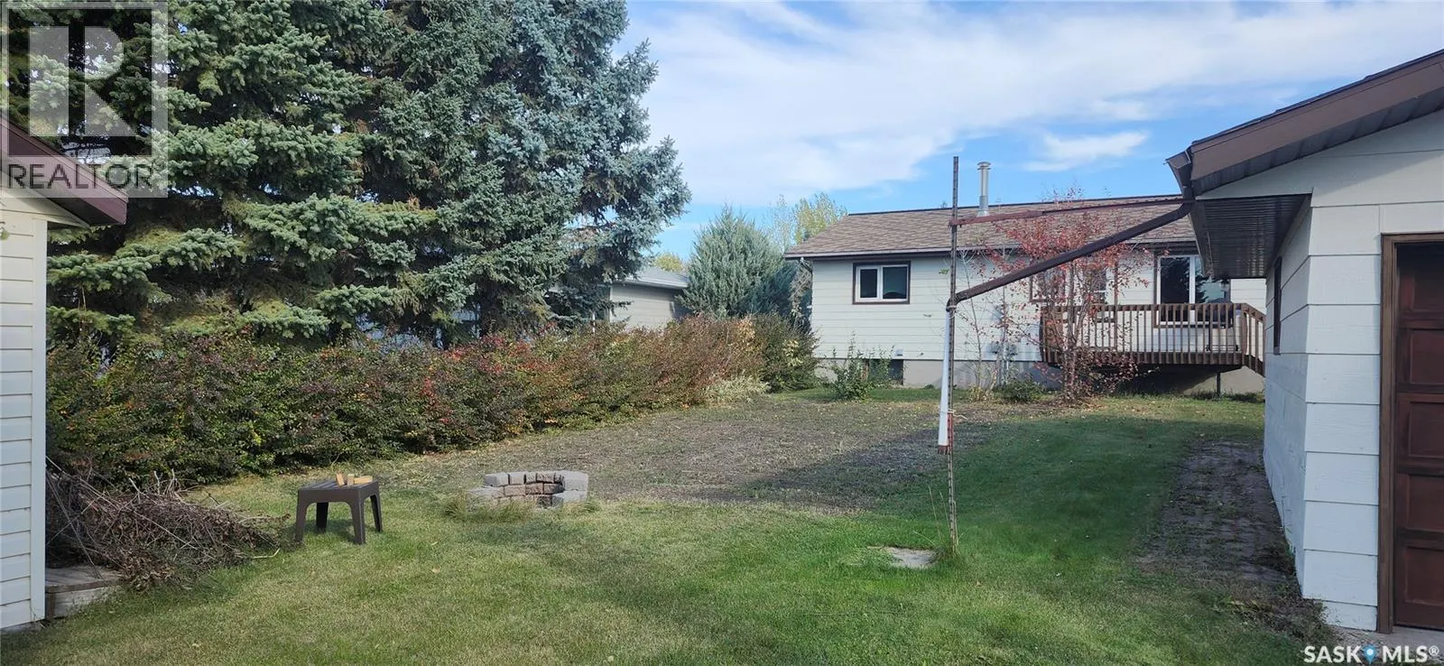 408 5th STREET W