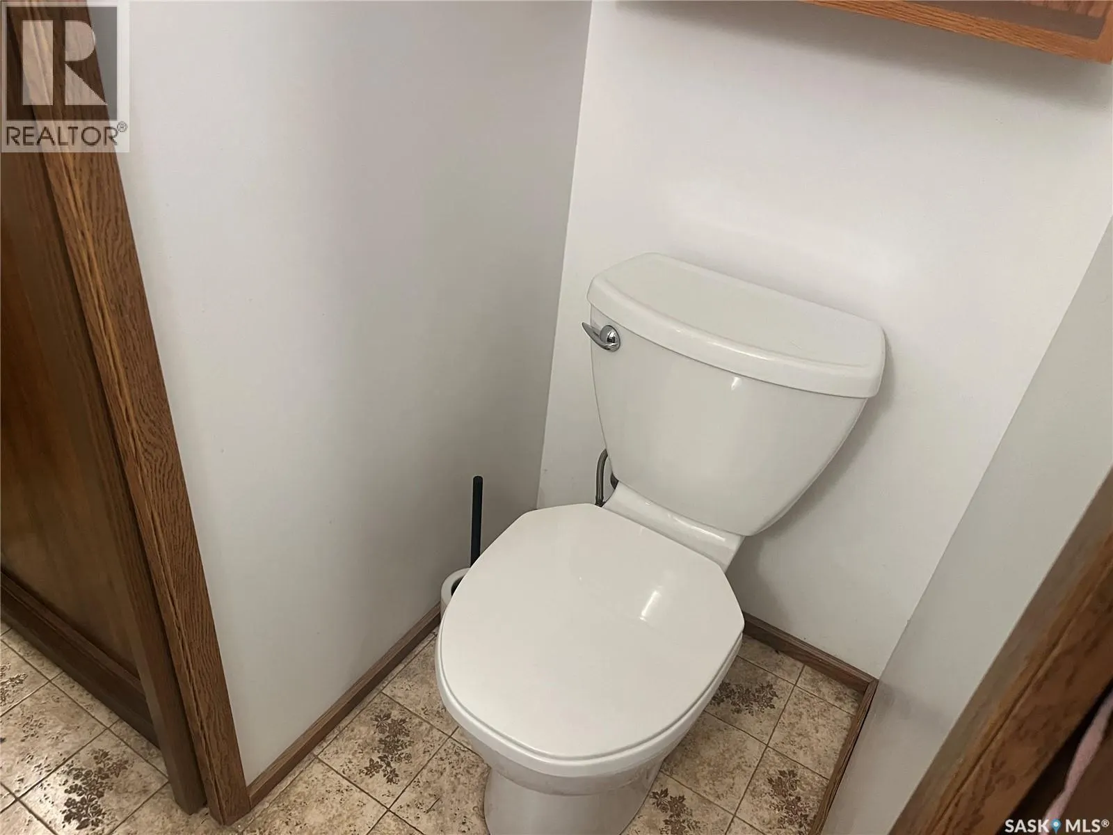 408 5th STREET W