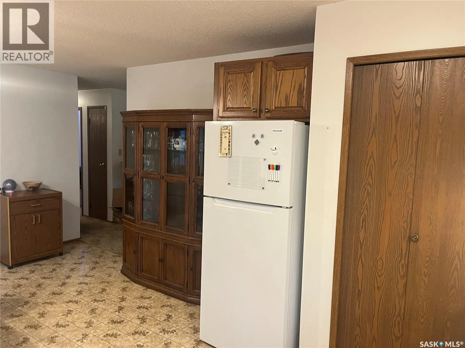 408 5th STREET W
