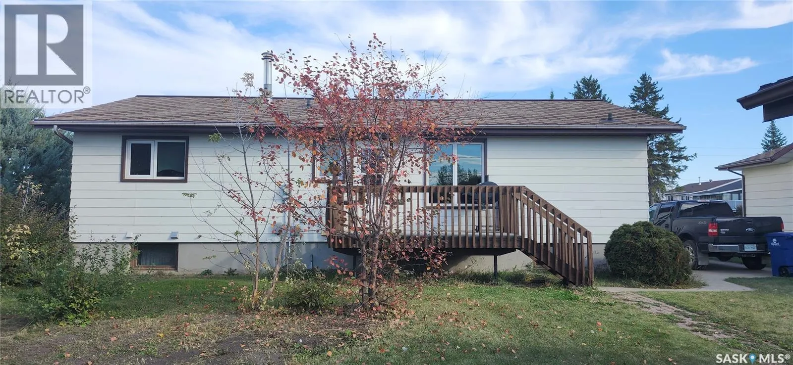 408 5th STREET W