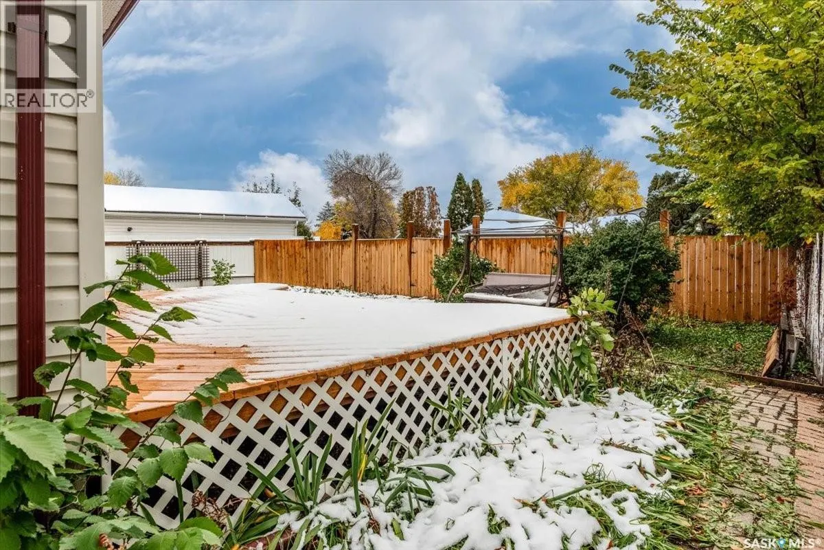 27 Melville AVENUE