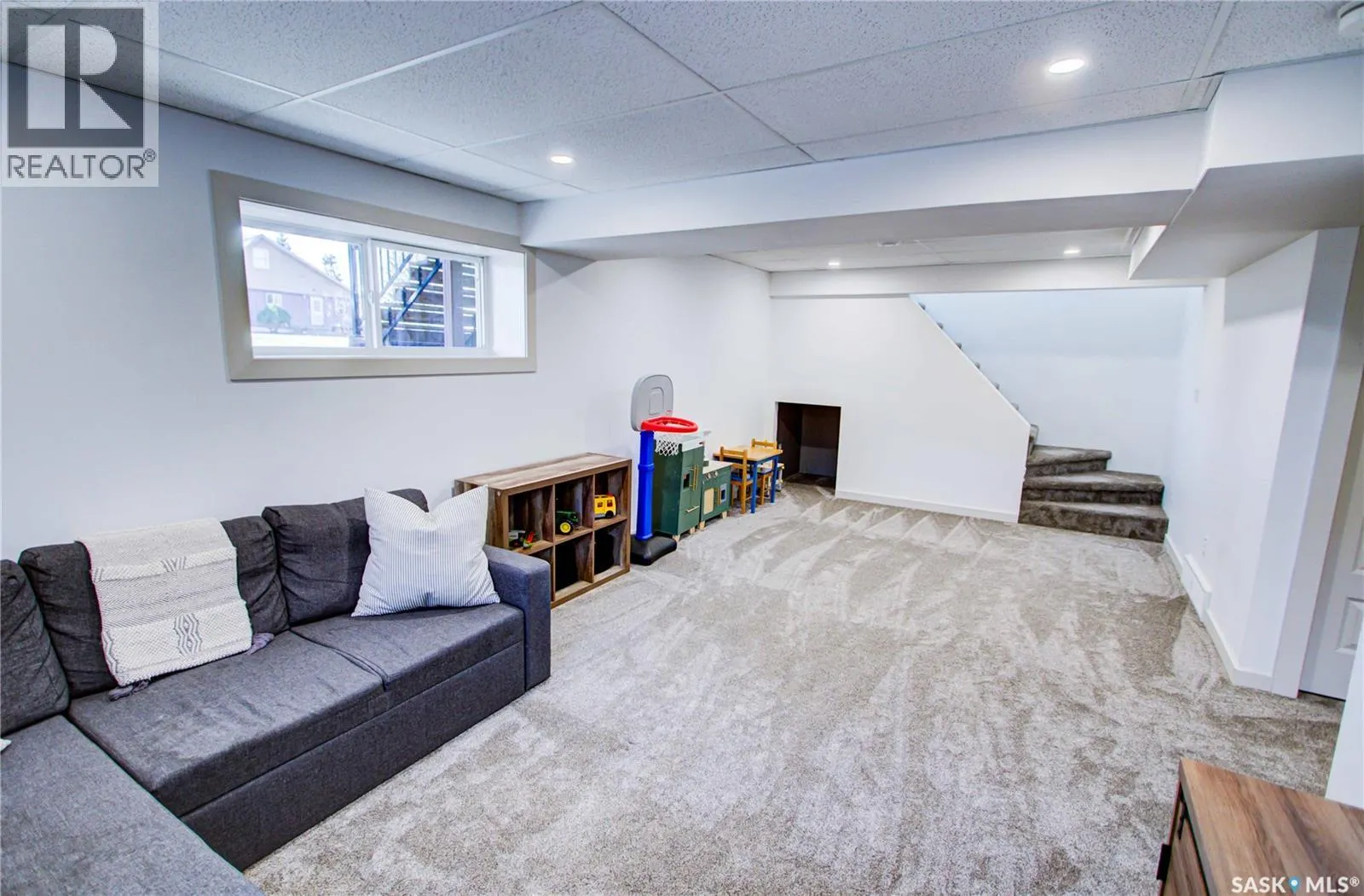 437 2nd STREET
