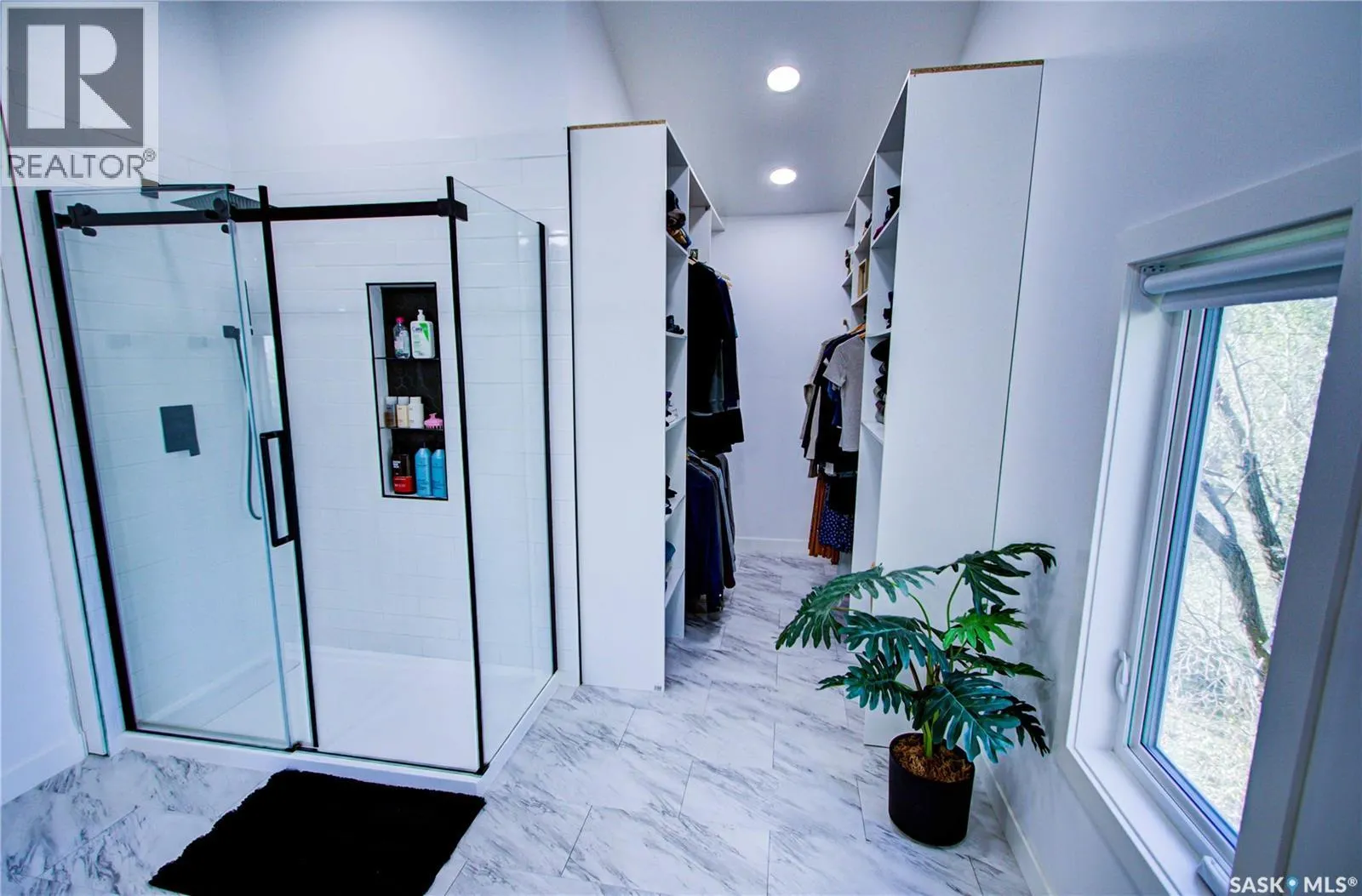 437 2nd STREET
