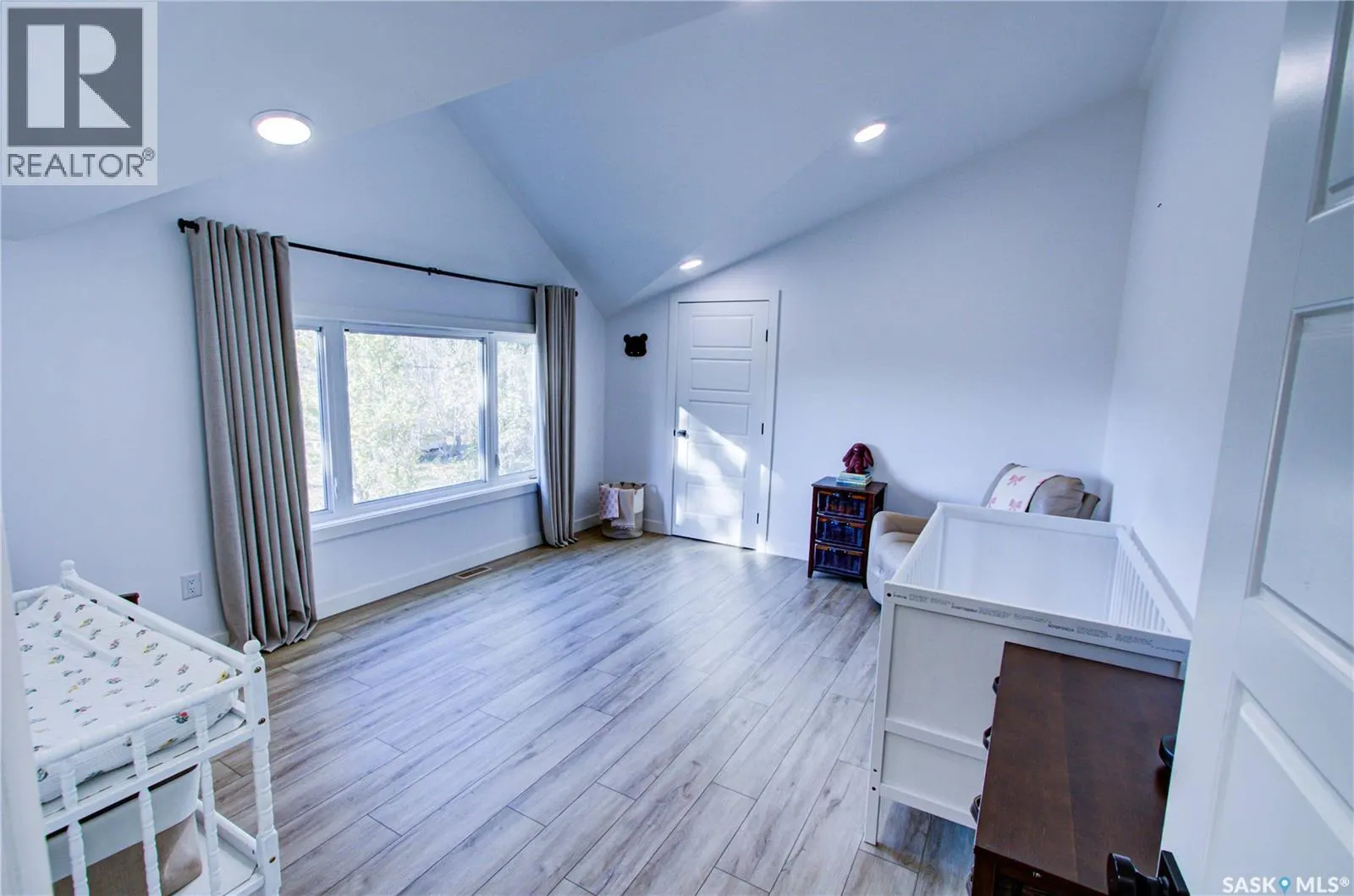 437 2nd STREET