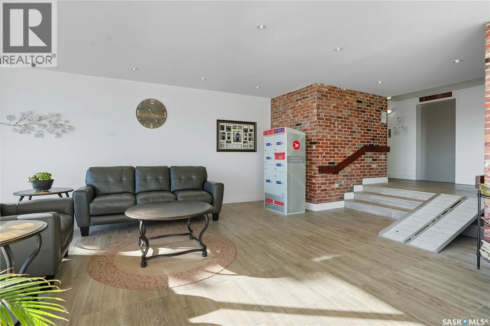 603 2830 Gordon ROAD