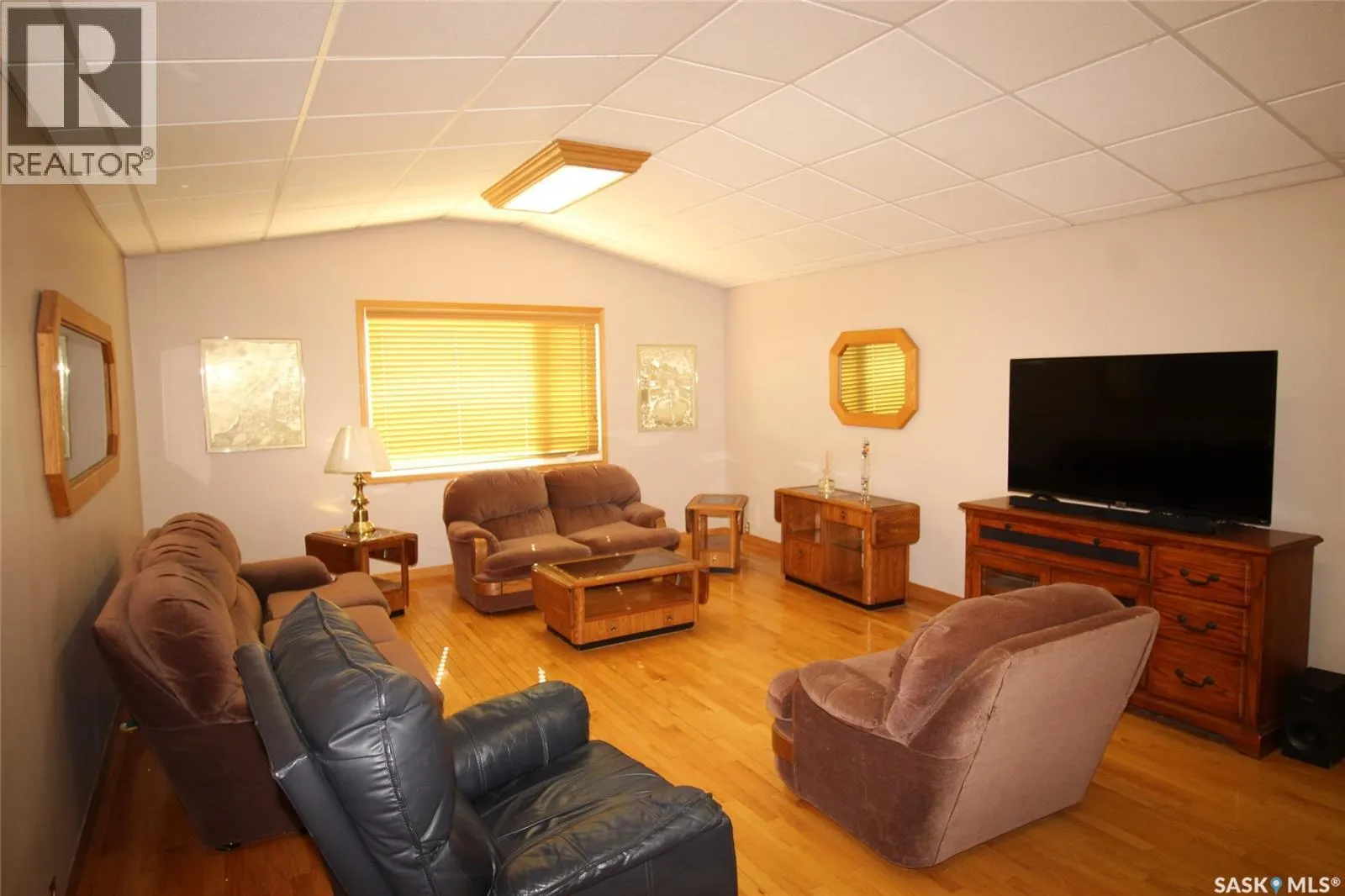 8241 3184 Range ROAD