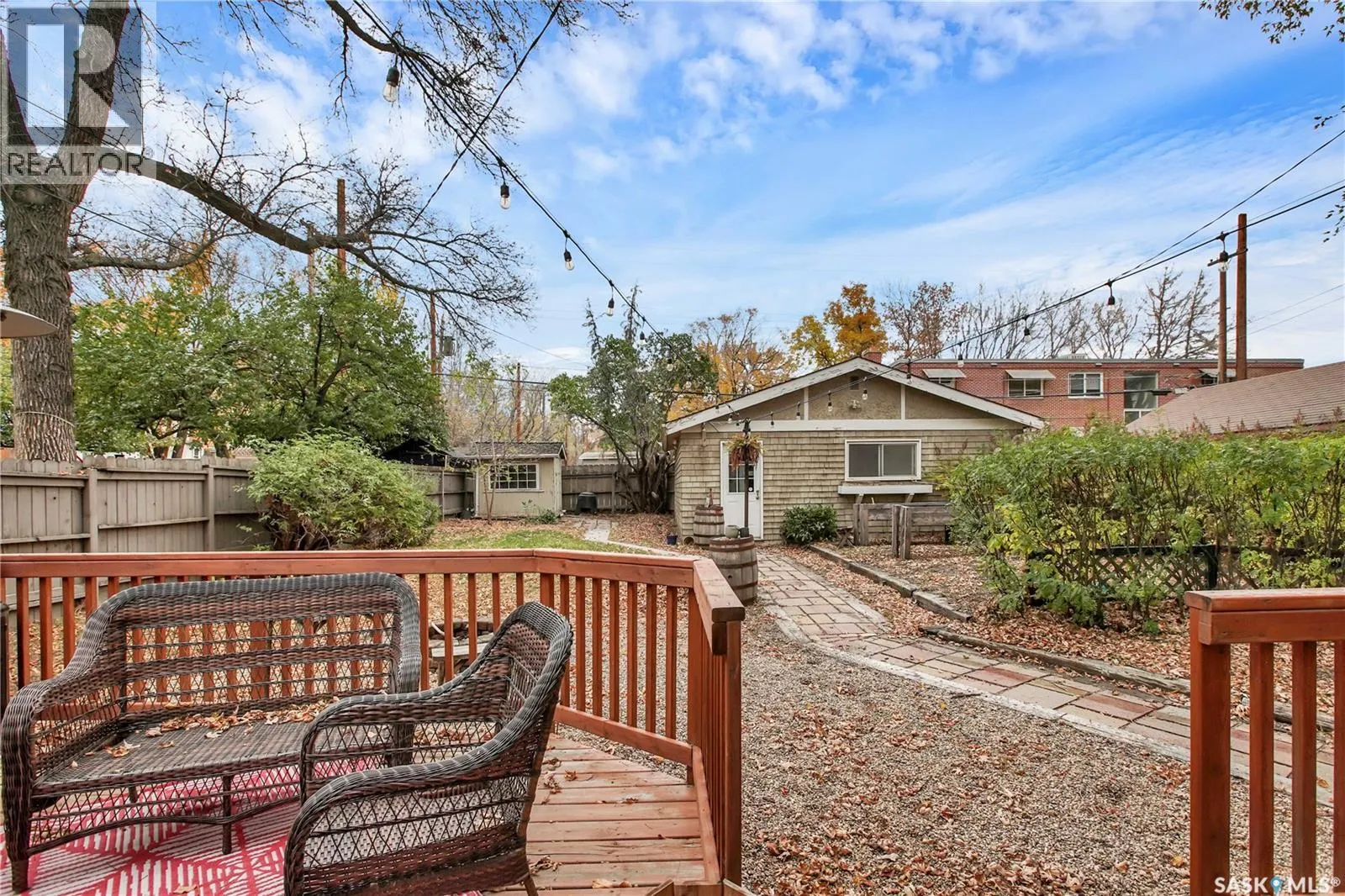 110 29th STREET W