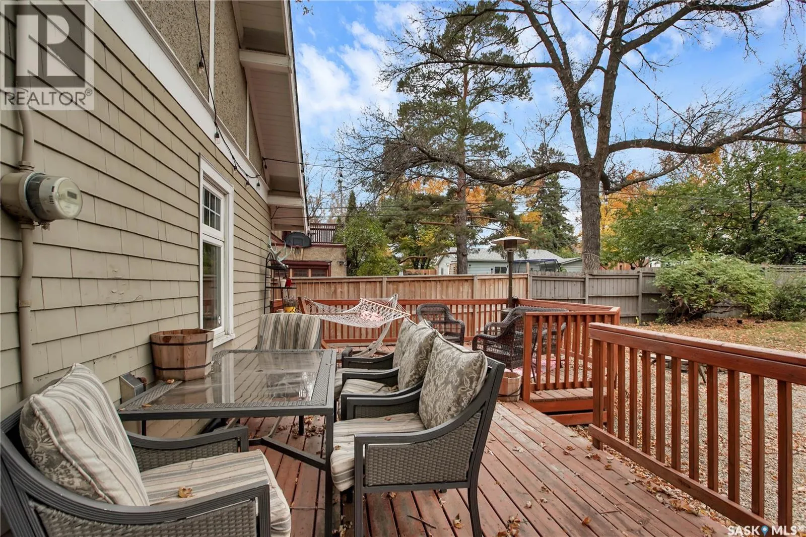 110 29th STREET W