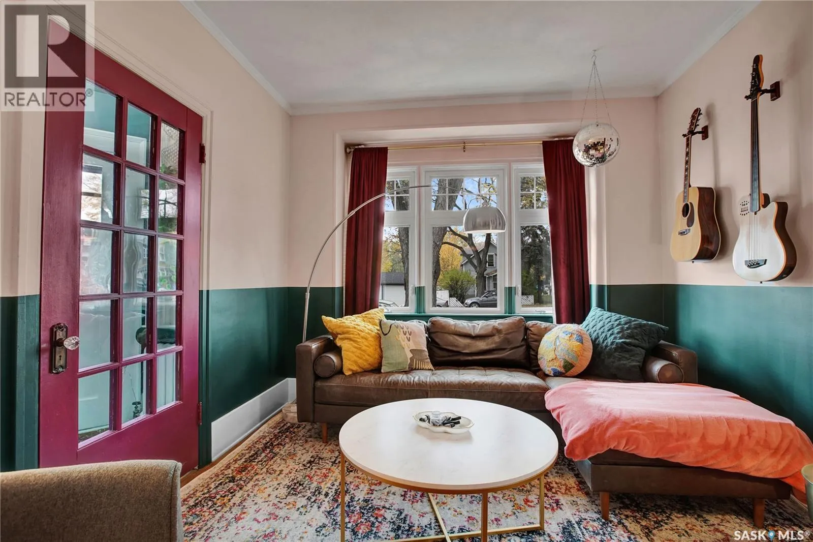 110 29th STREET W