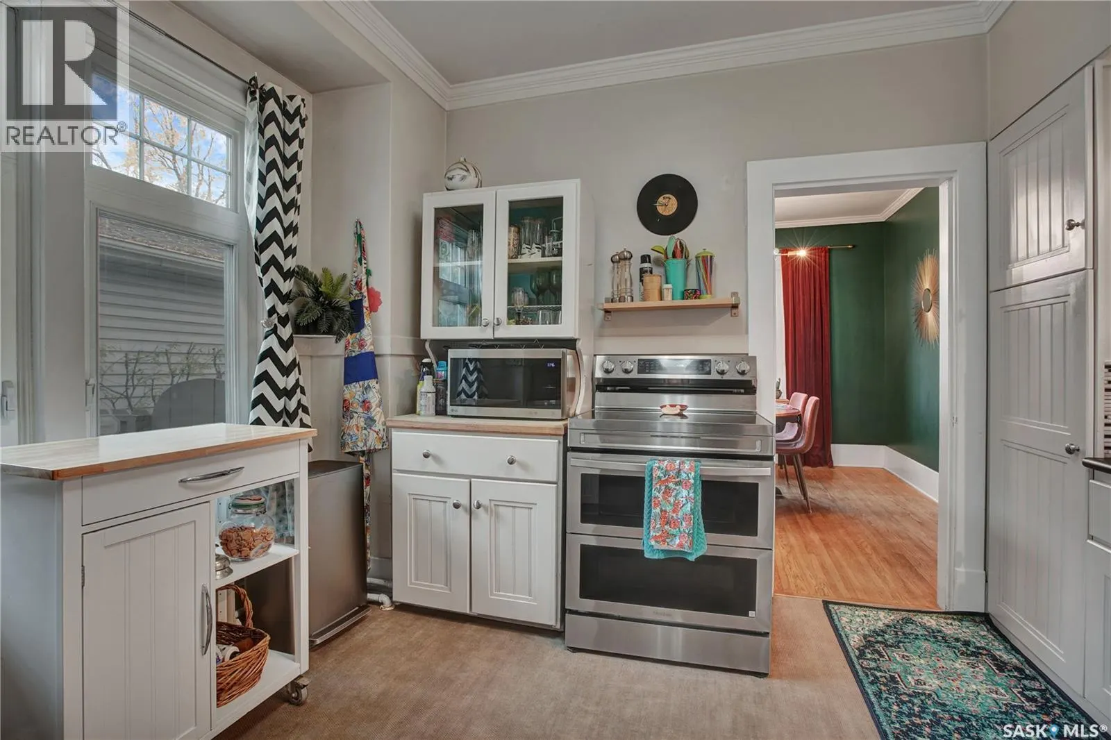 110 29th STREET W