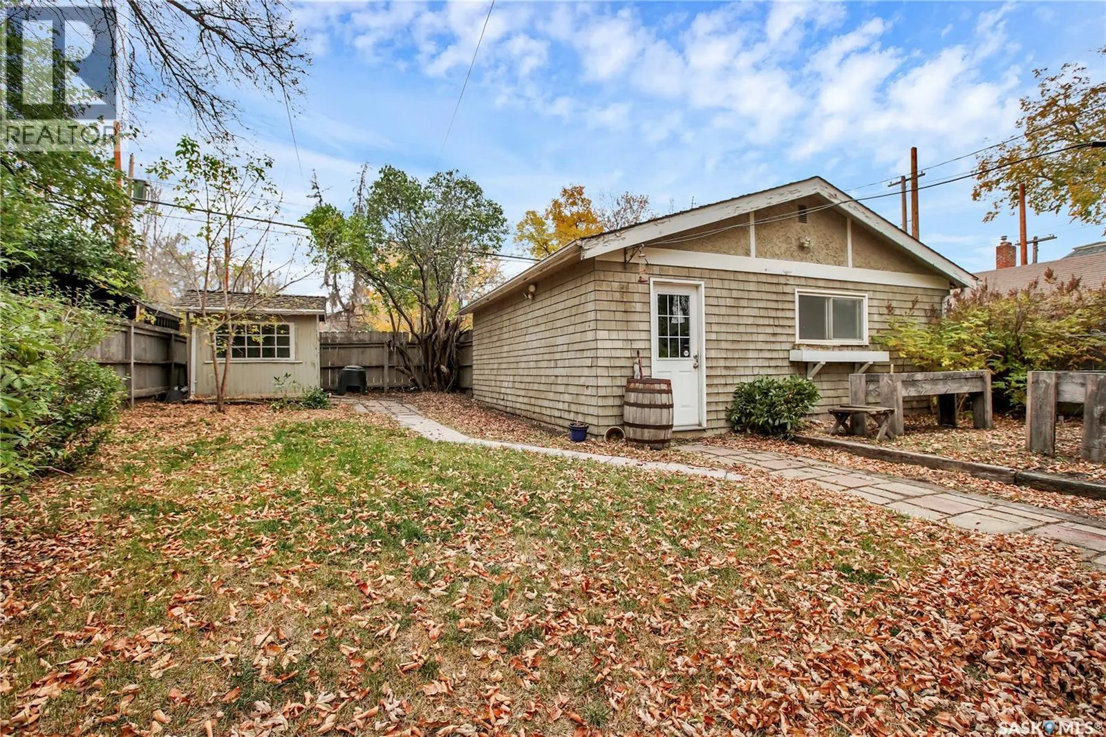 110 29th STREET W