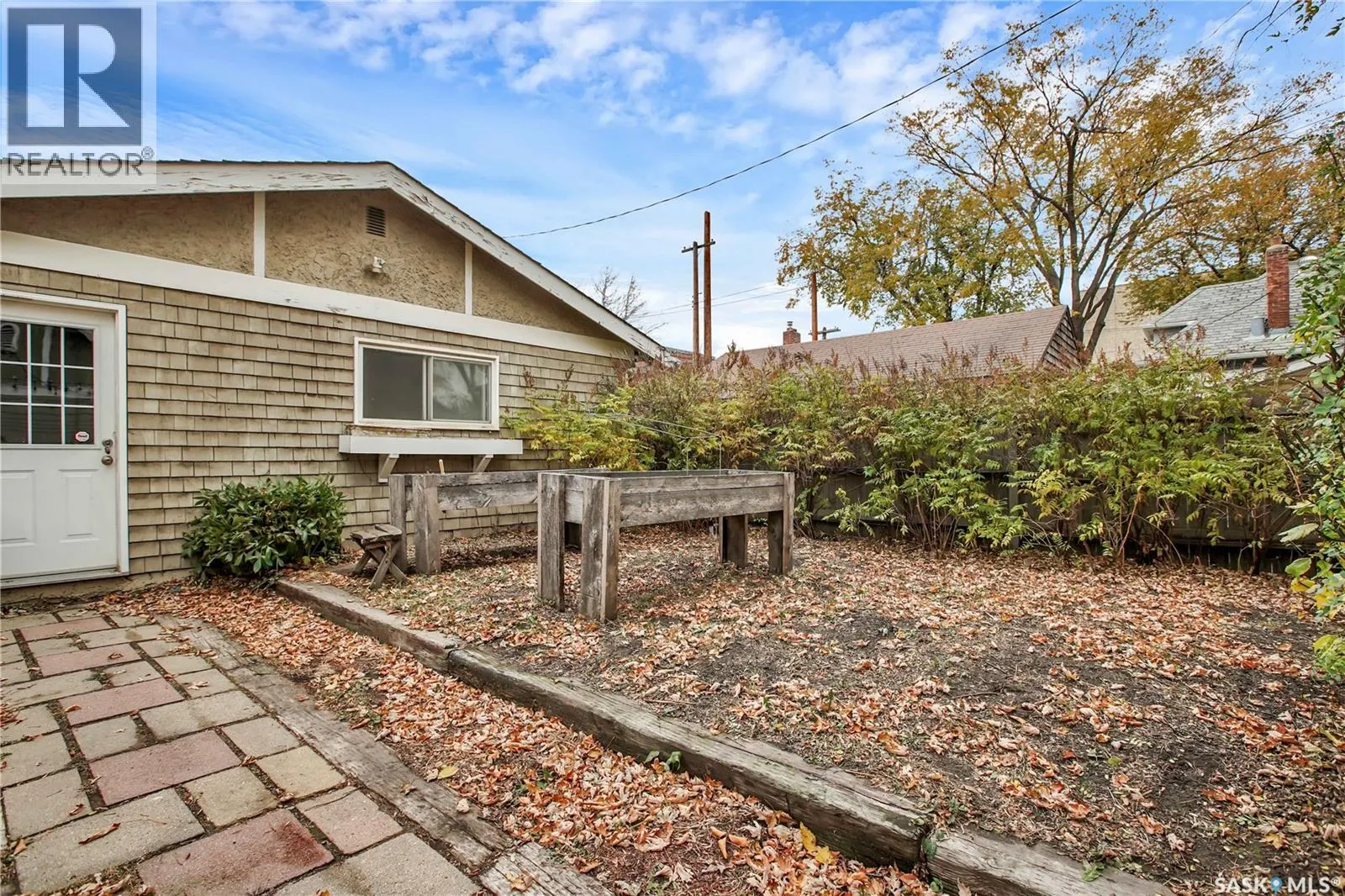 110 29th STREET W