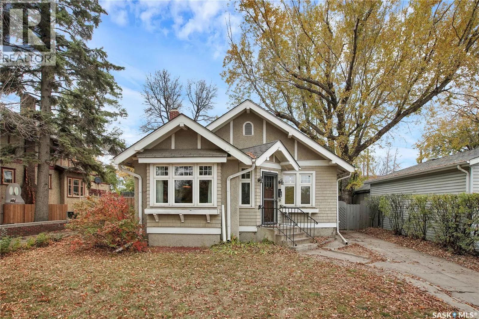 110 29th STREET W