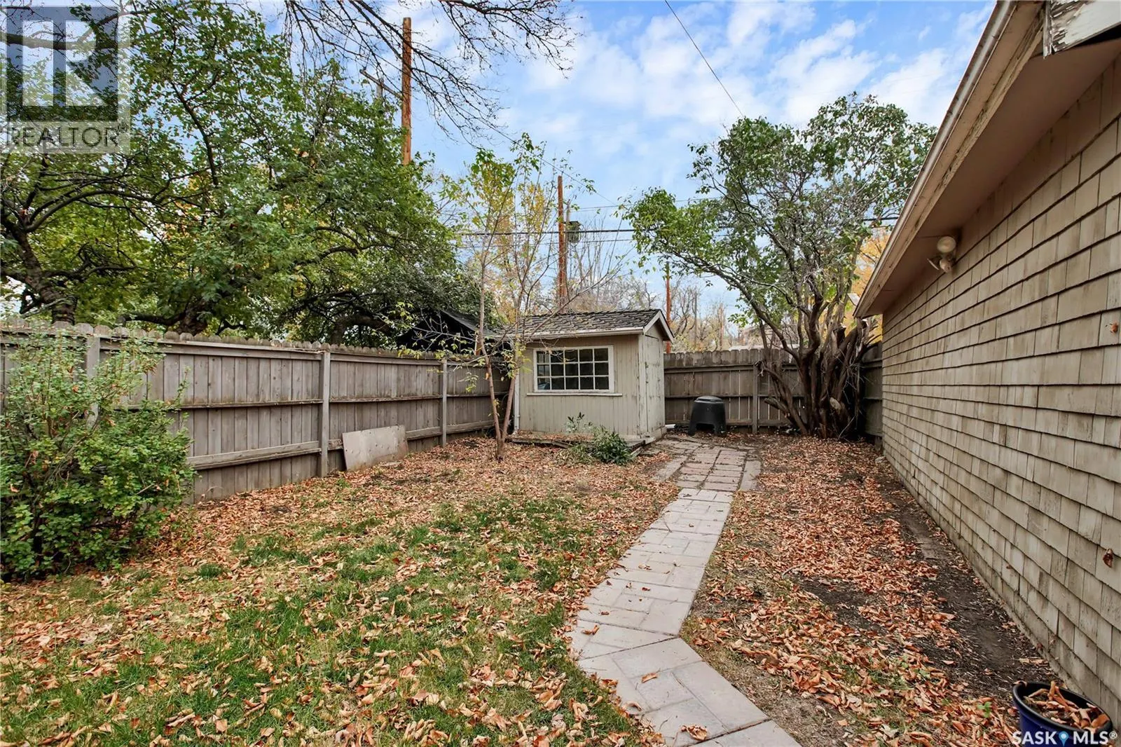 110 29th STREET W