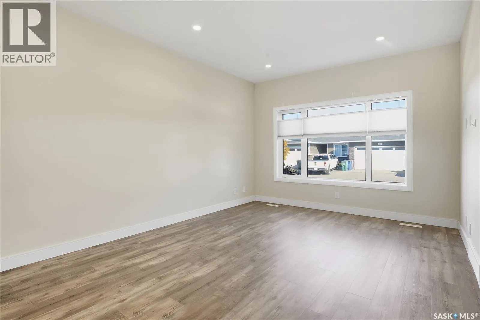 2 3214 11th STREET W