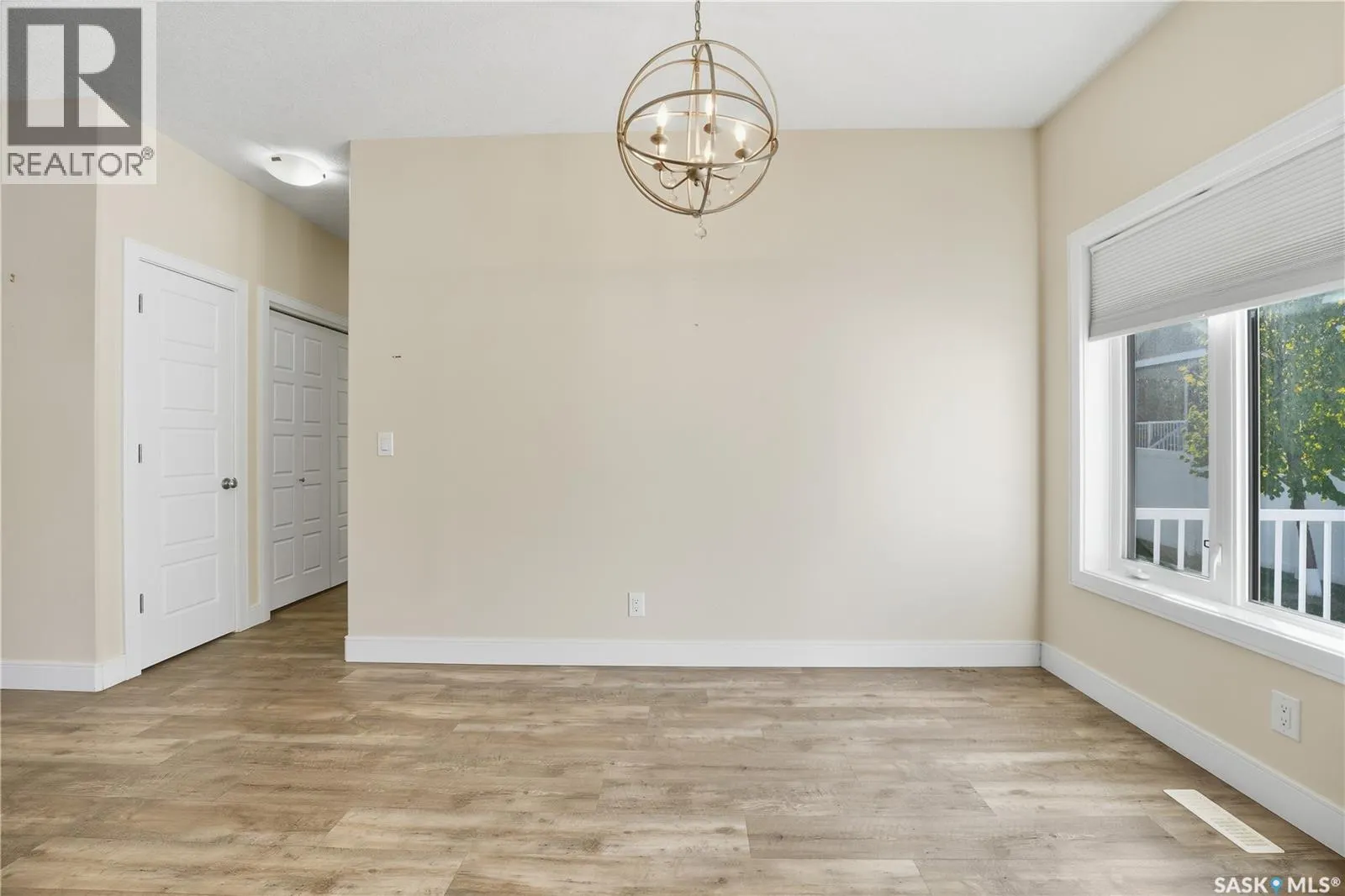 2 3214 11th STREET W