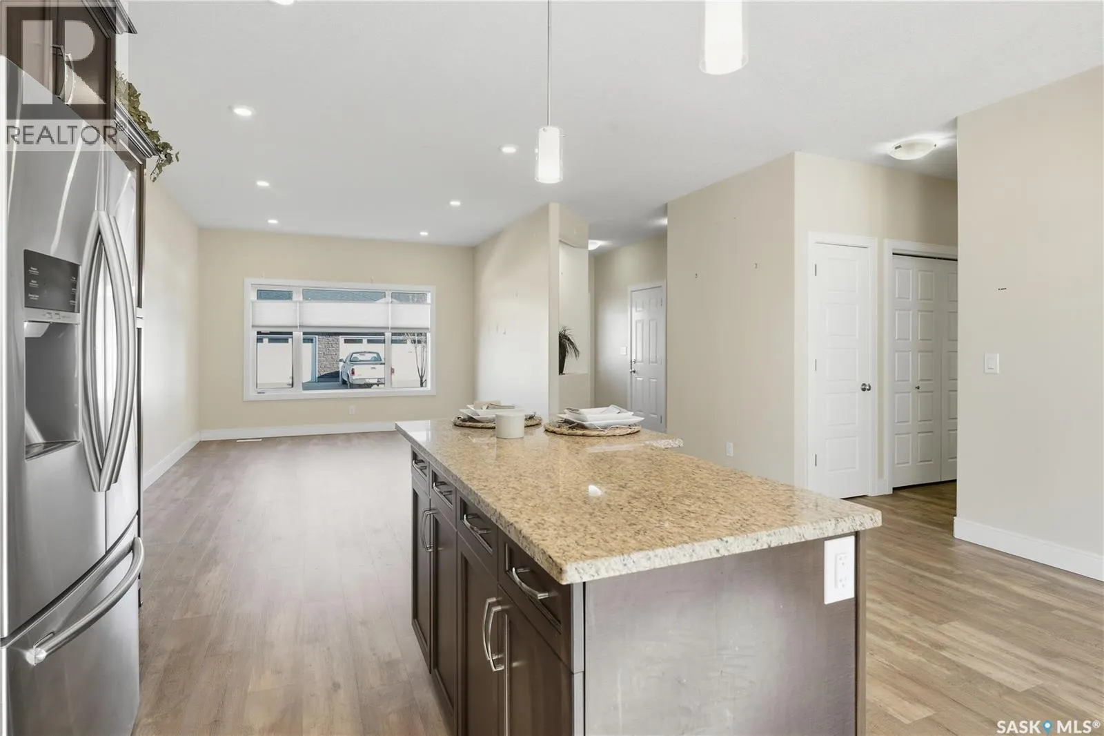 2 3214 11th STREET W