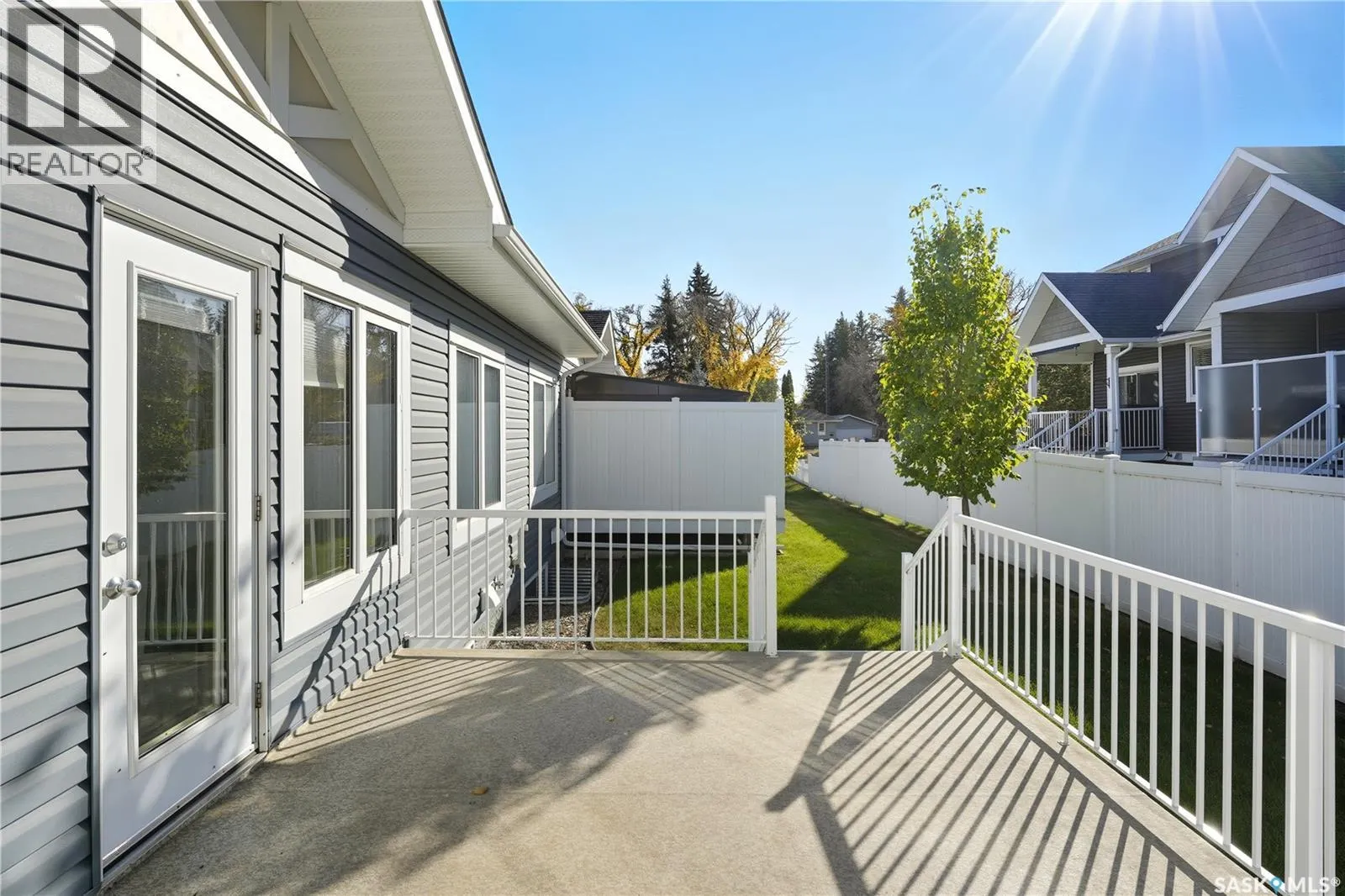 2 3214 11th STREET W