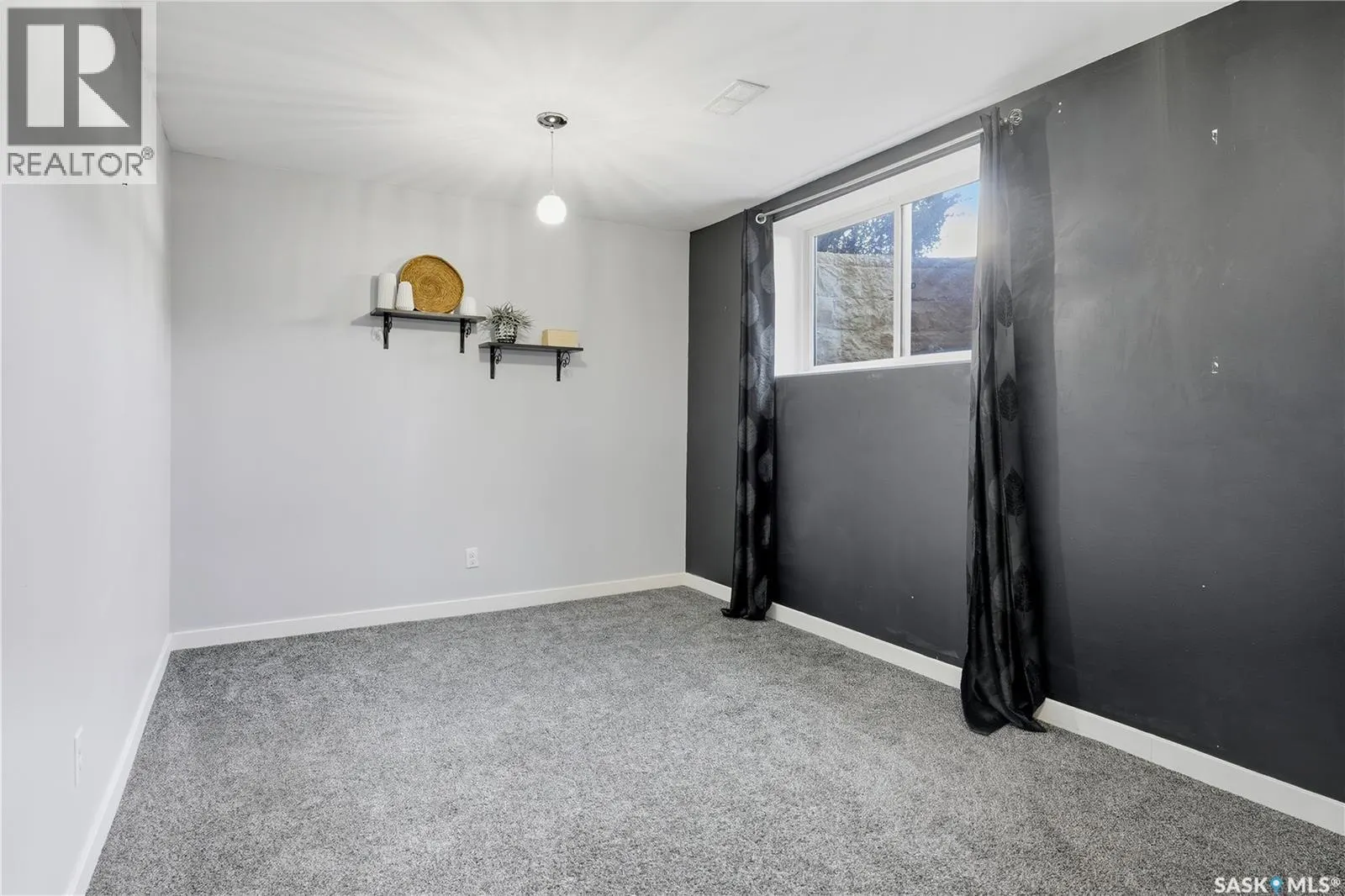 2 3214 11th STREET W