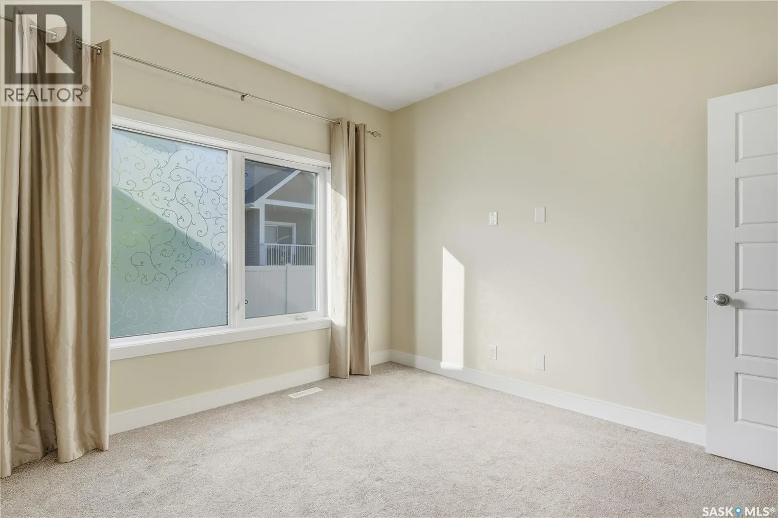 2 3214 11th STREET W