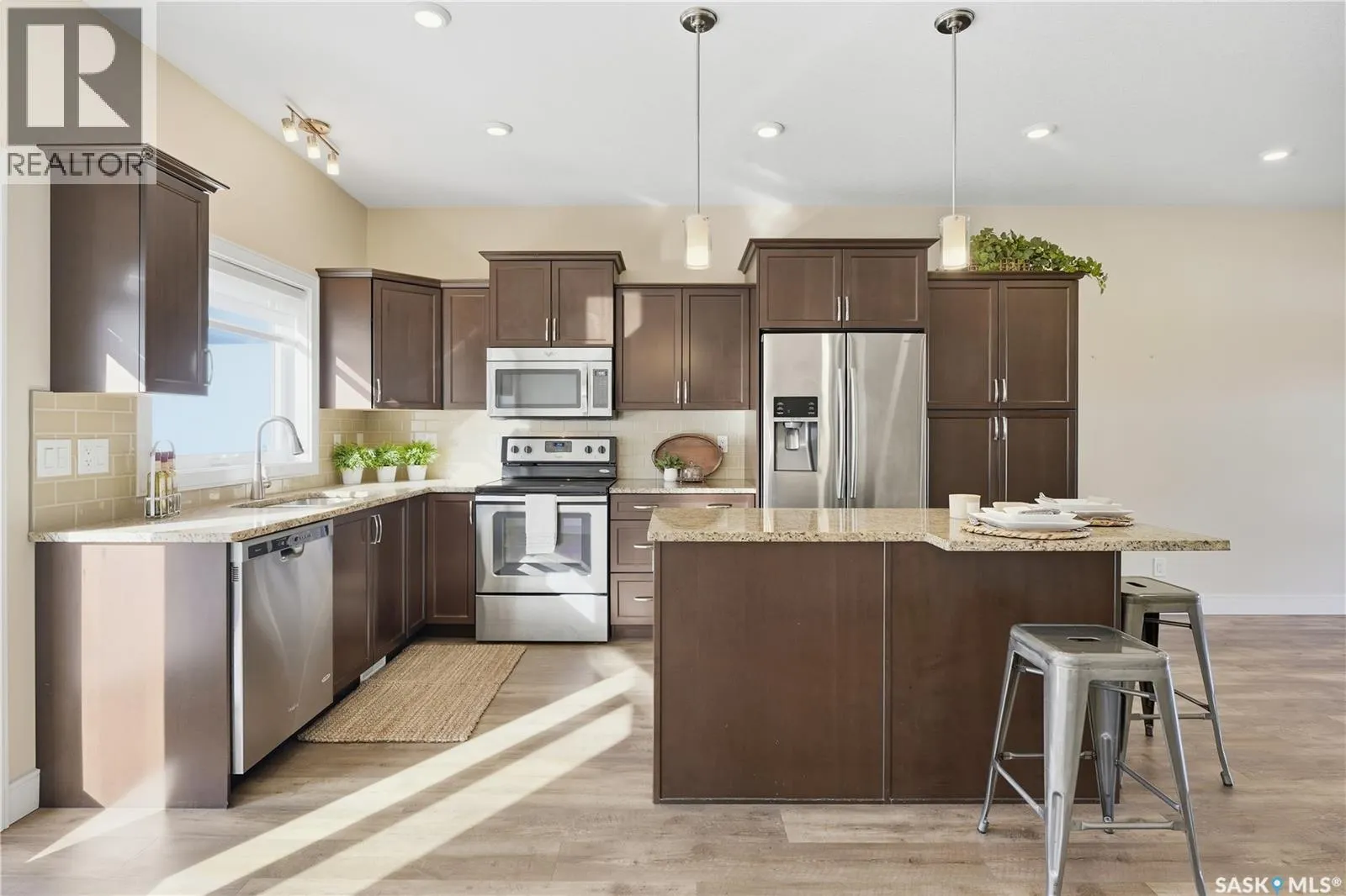 2 3214 11th STREET W