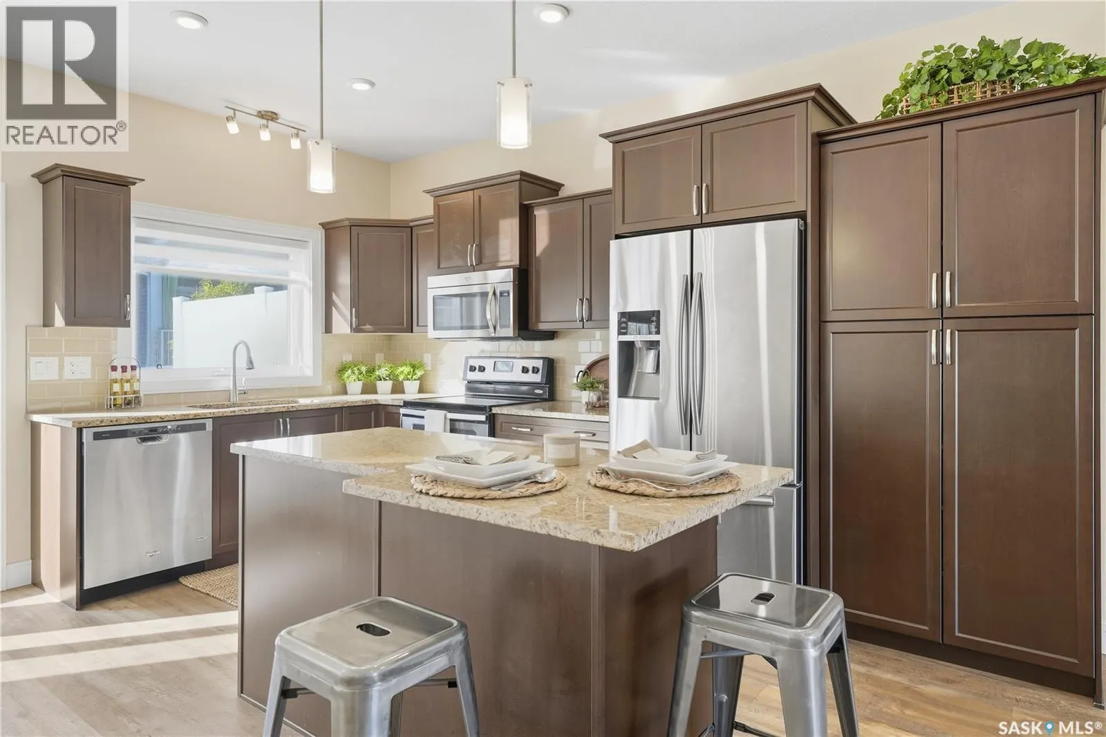 2 3214 11th STREET W