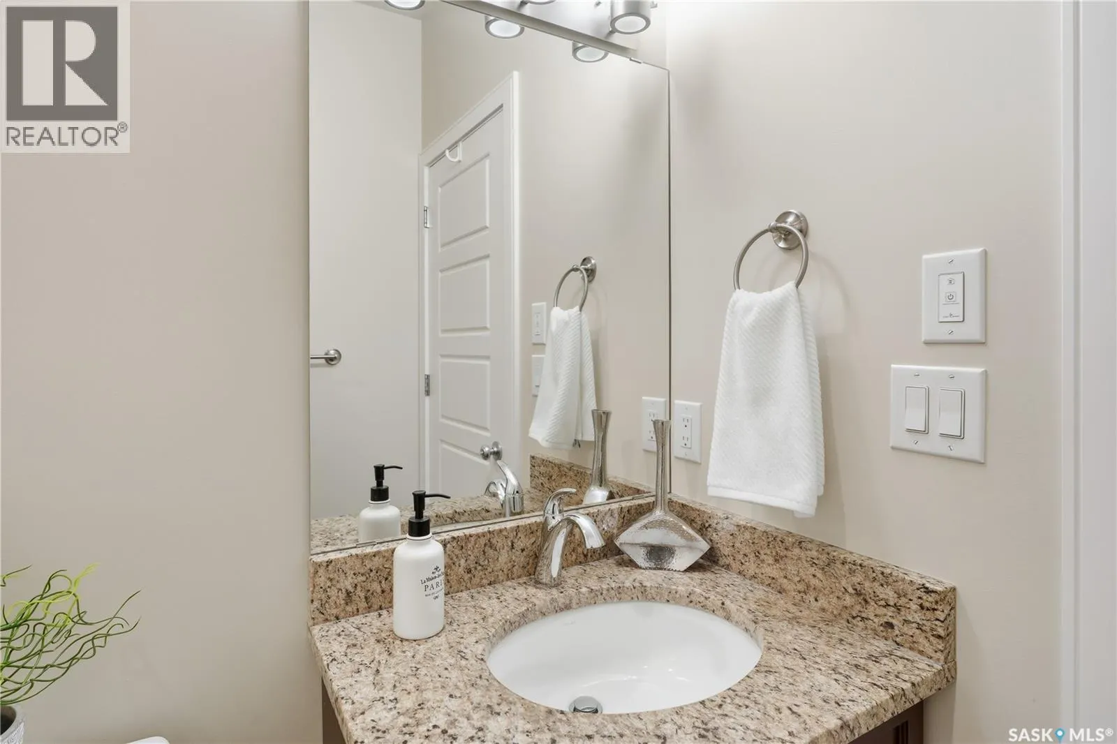 2 3214 11th STREET W