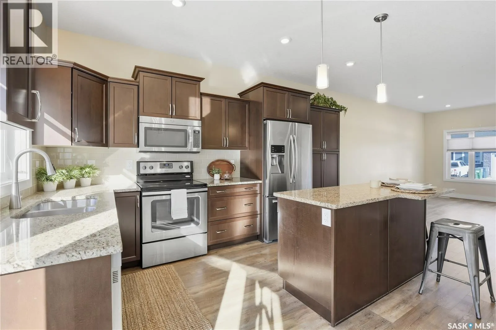 2 3214 11th STREET W