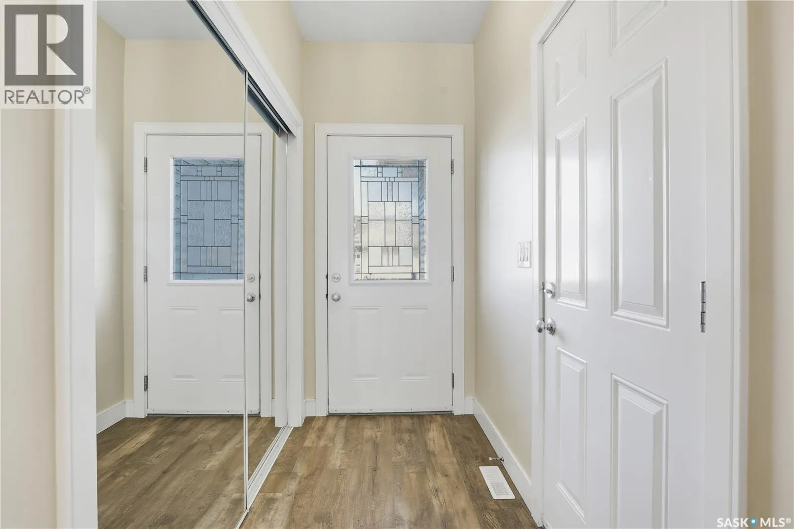 2 3214 11th STREET W