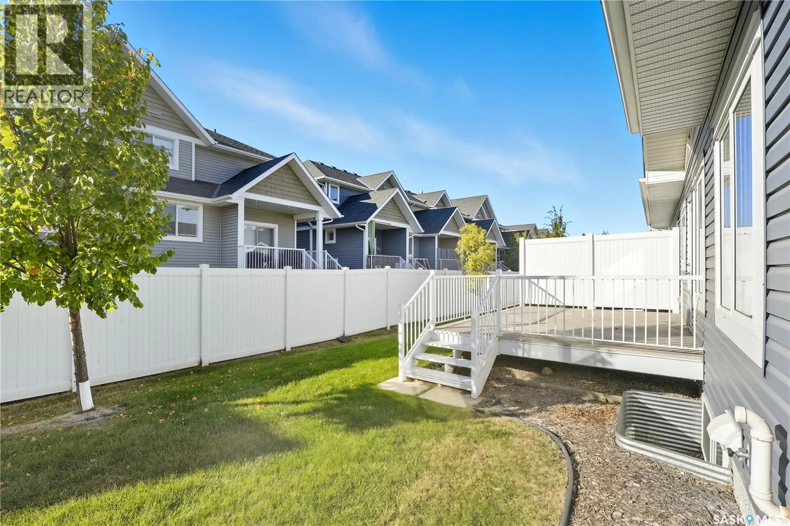 2 3214 11th STREET W