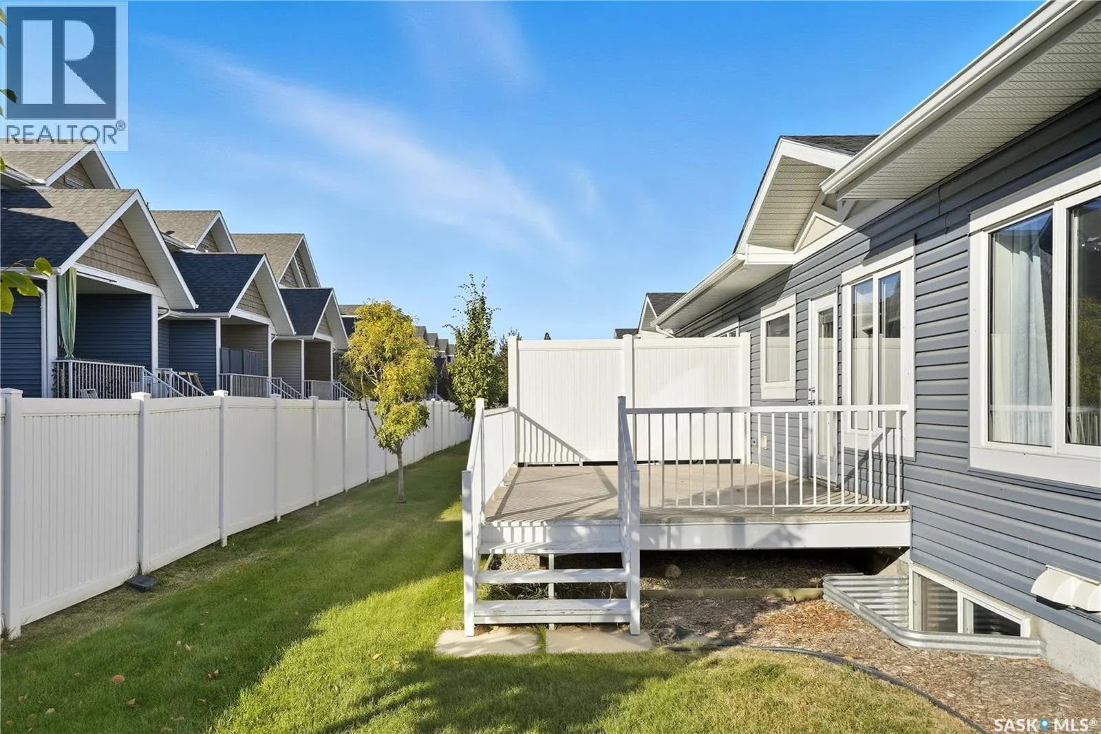 2 3214 11th STREET W